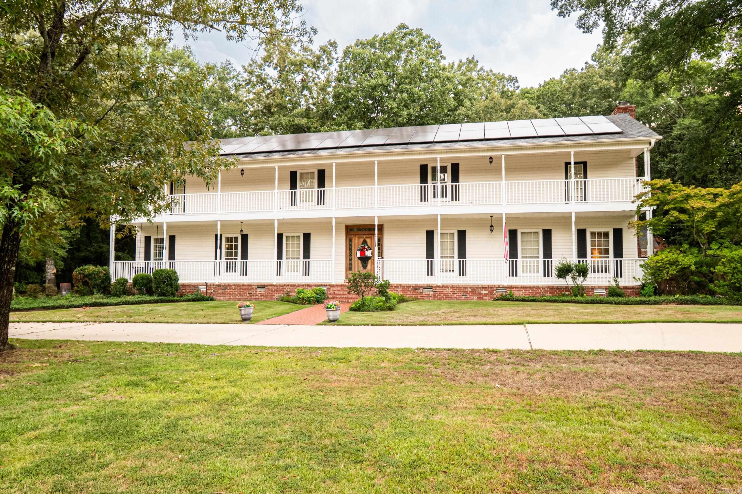 120 Hazelwood Dr