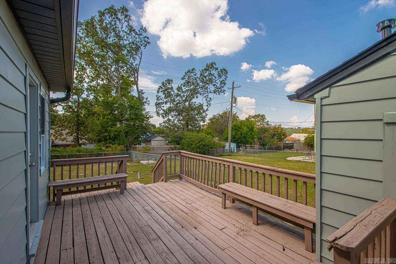 6609 Greenwood  Cammack Village, AR
