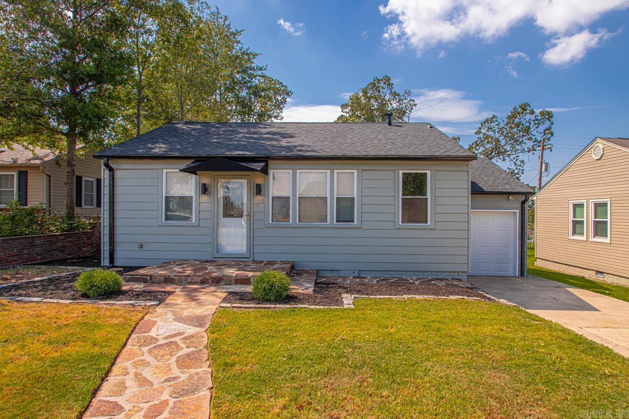 6609 Greenwood  Cammack Village, AR