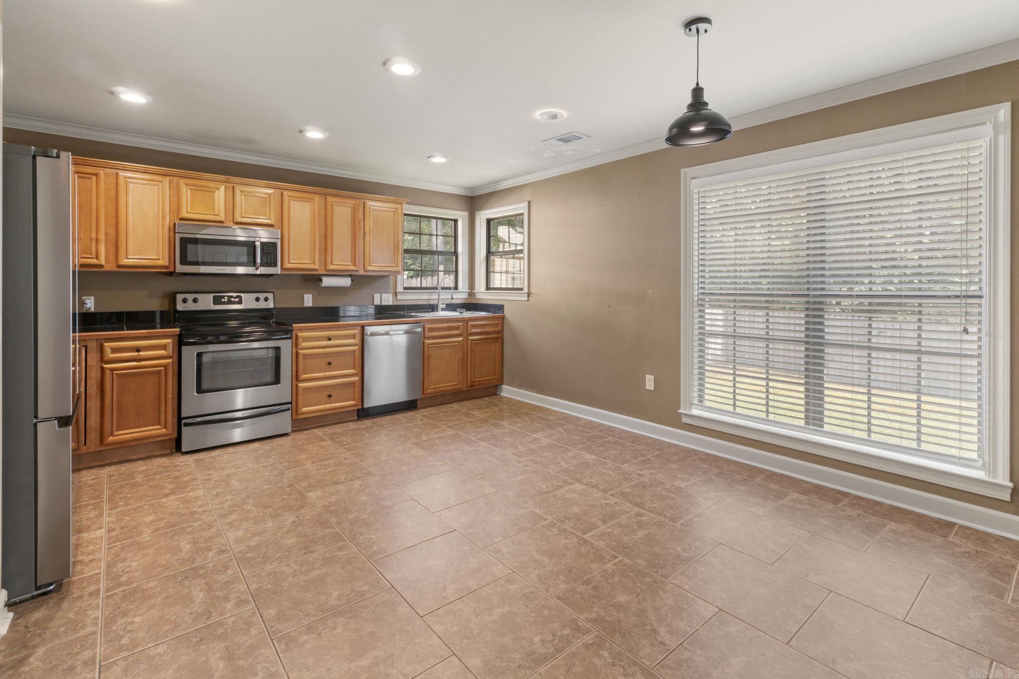 21 Crystalwood  Little Rock, AR