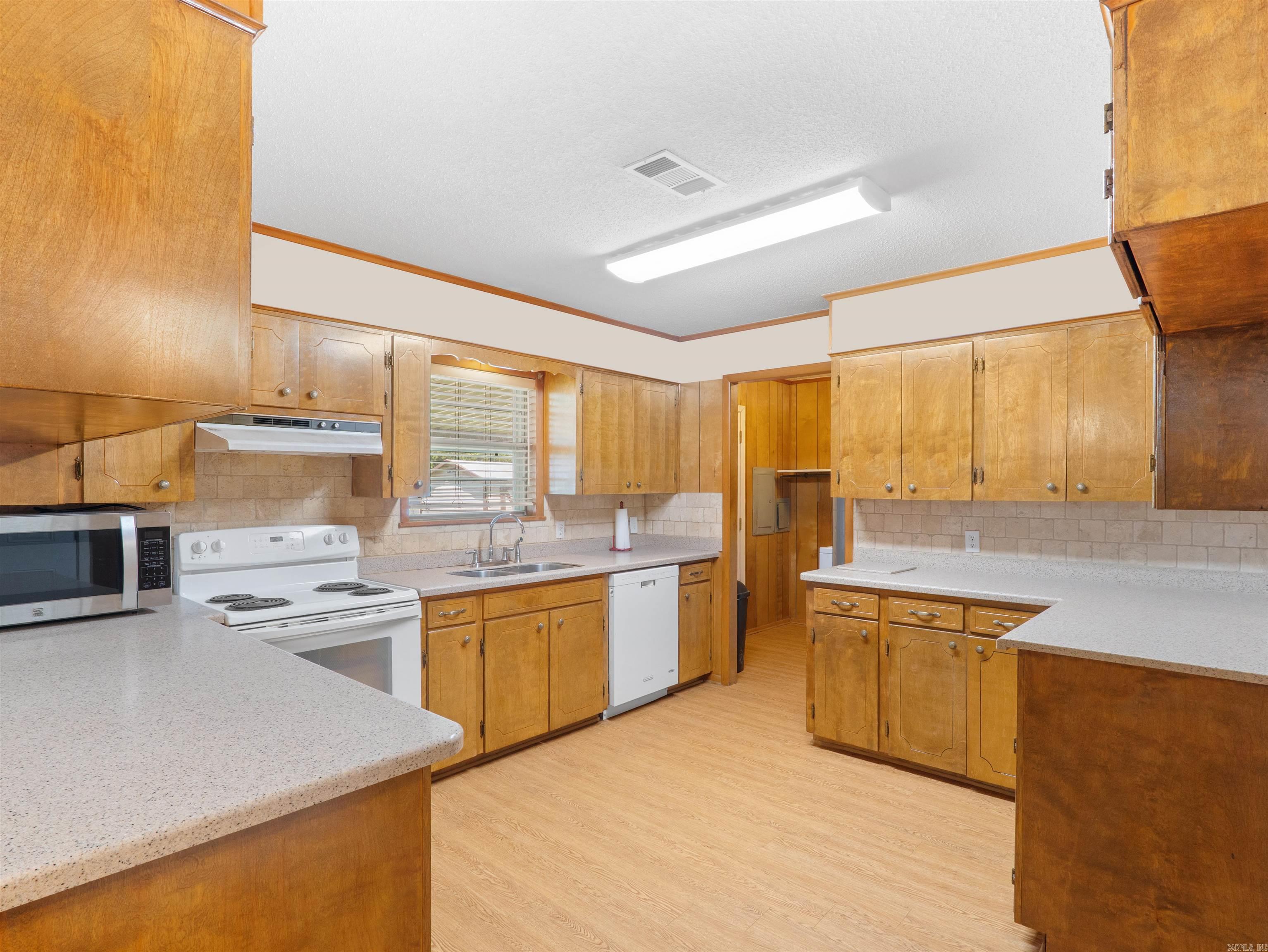 202 Bradley Drive  Cabot, AR