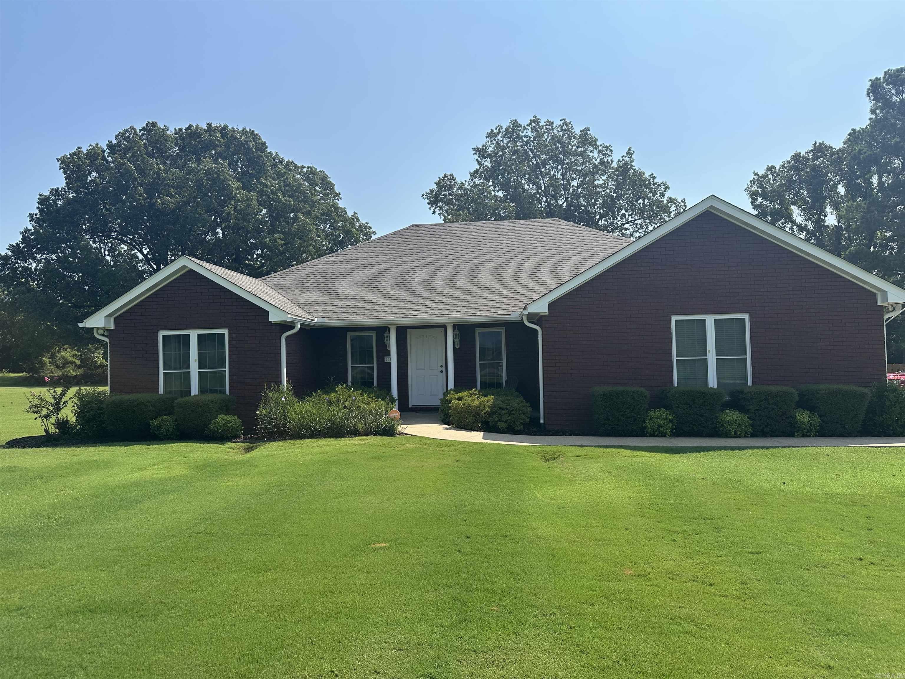 2010 Greenway Lane  Jonesboro, AR