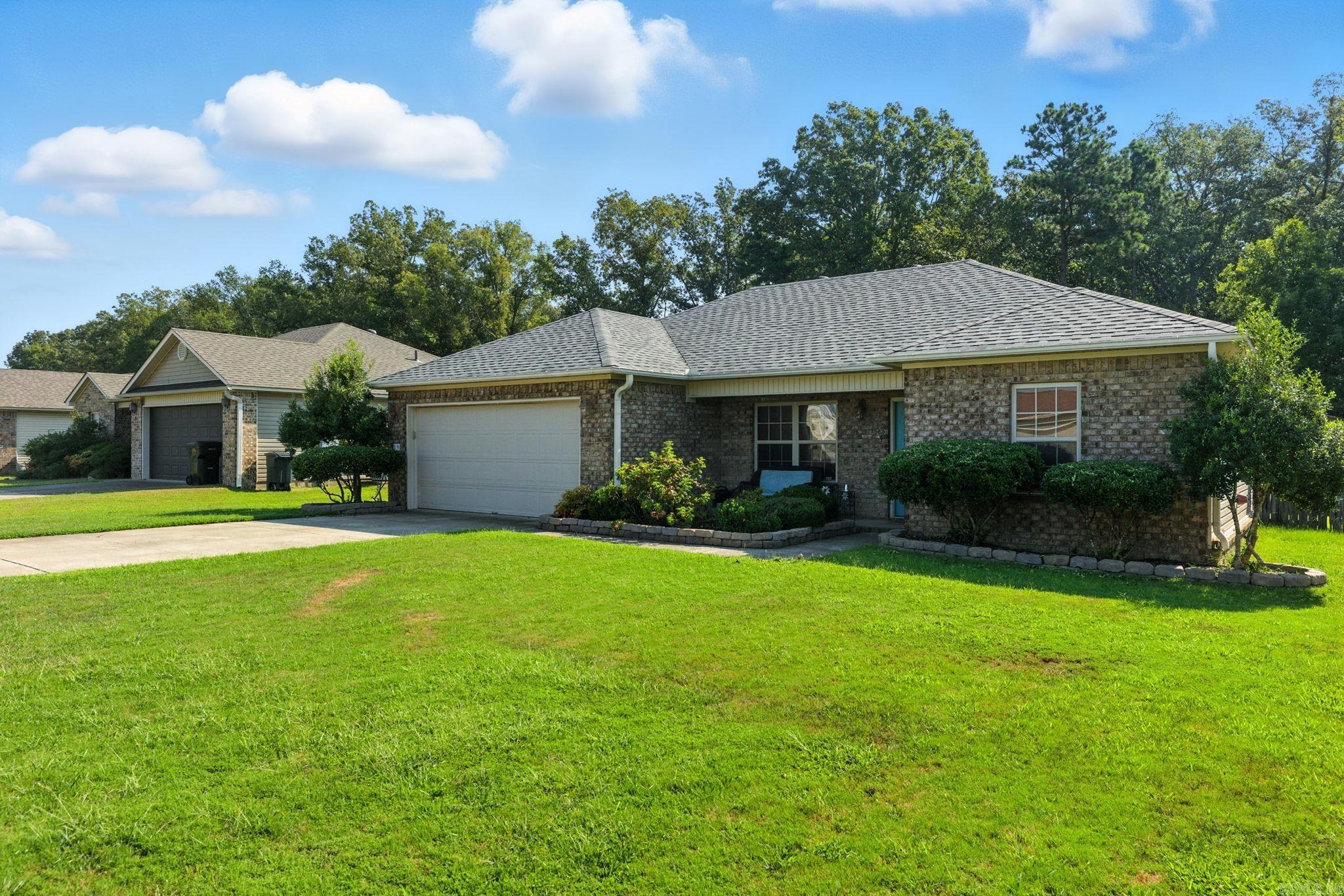 19 Castleton Dr  Ward, AR