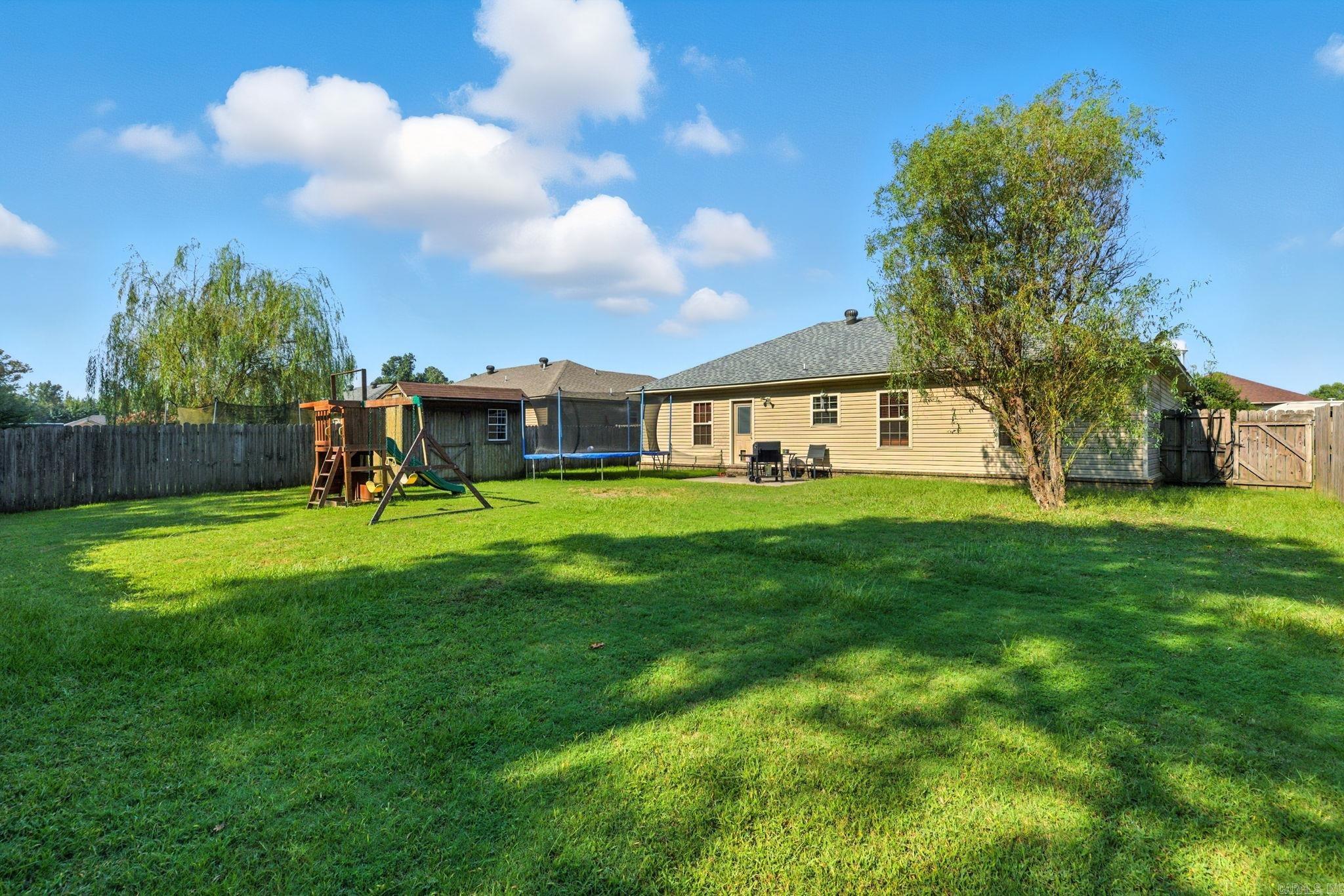19 Castleton Dr  Ward, AR