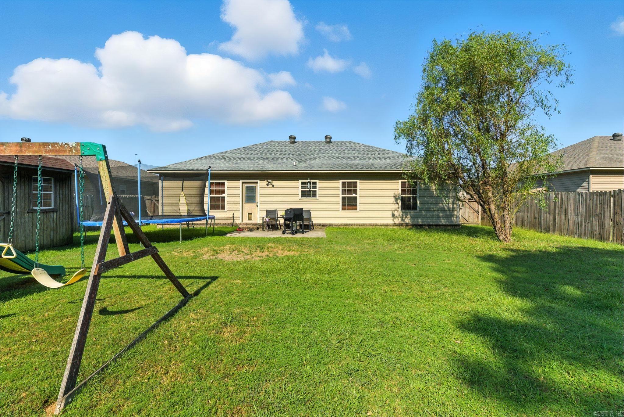 19 Castleton Dr  Ward, AR