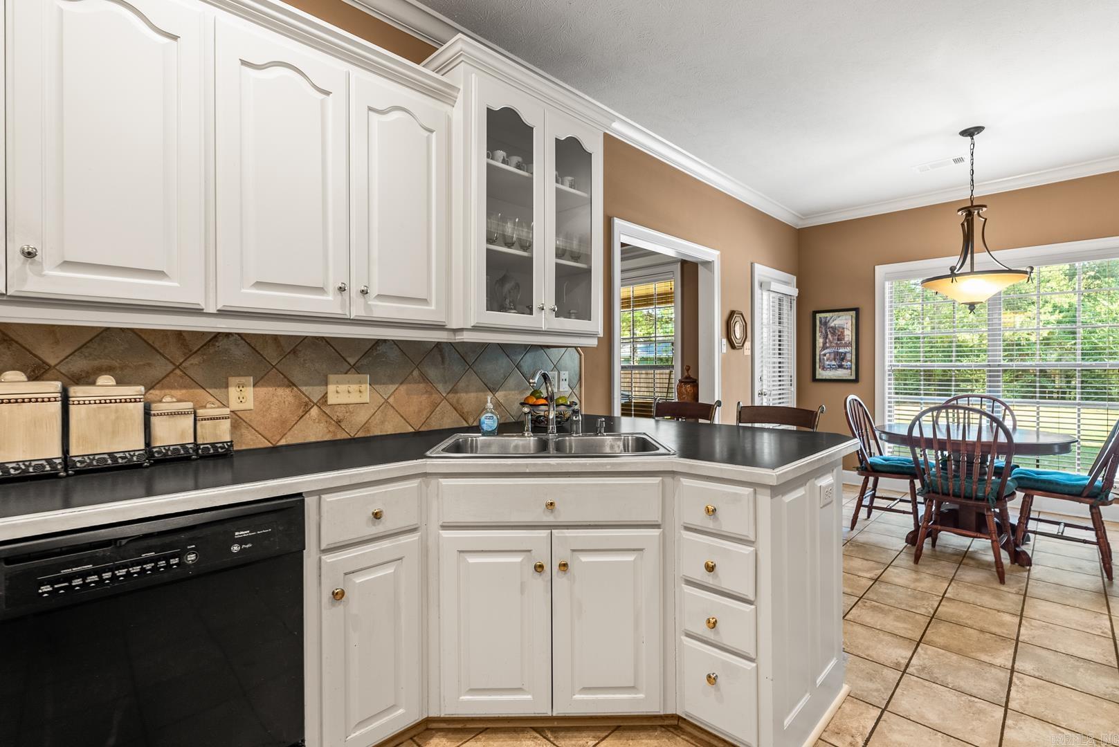3300 Forsythia  Conway, AR