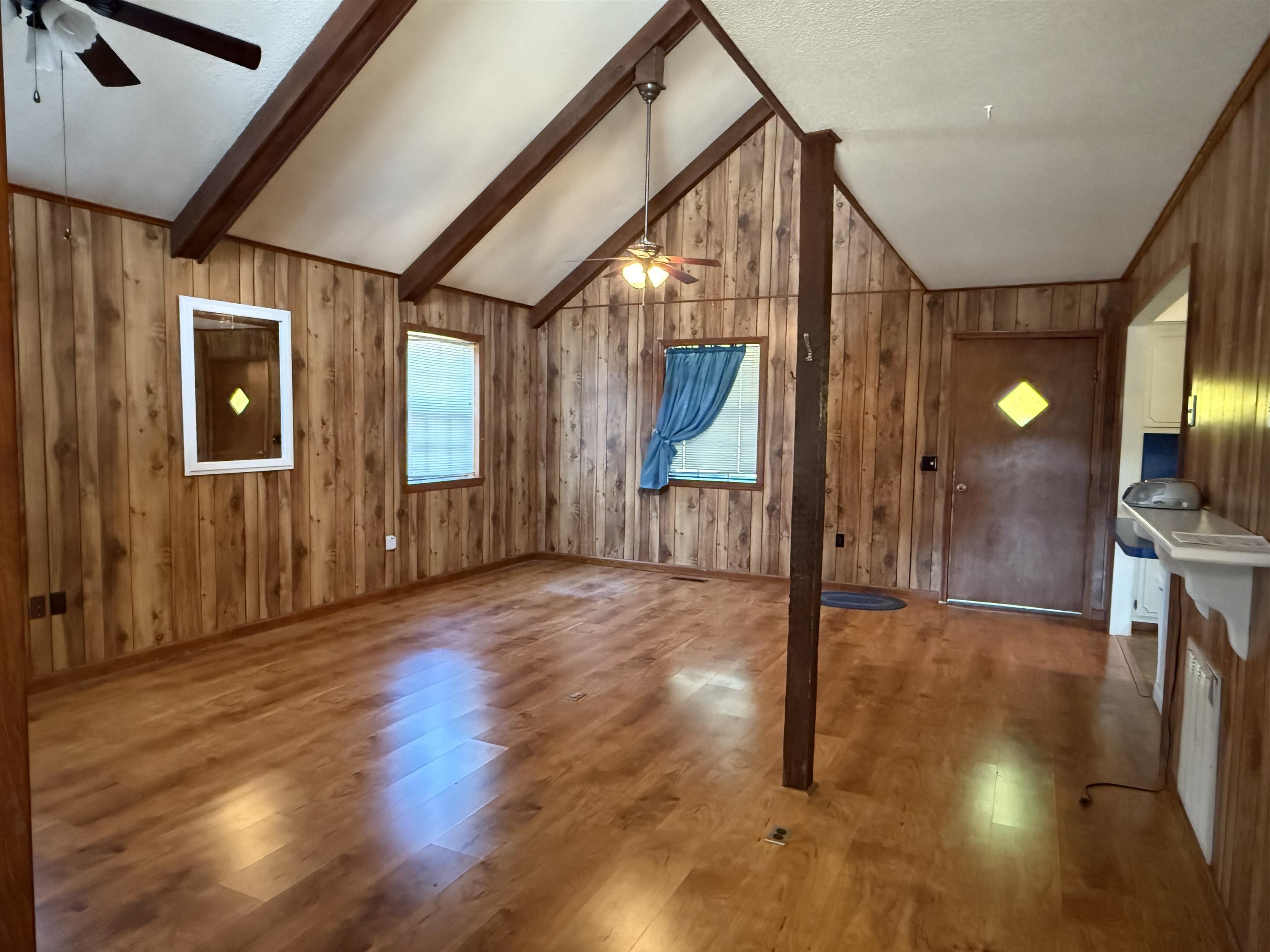 424 School St  Melbourne, AR