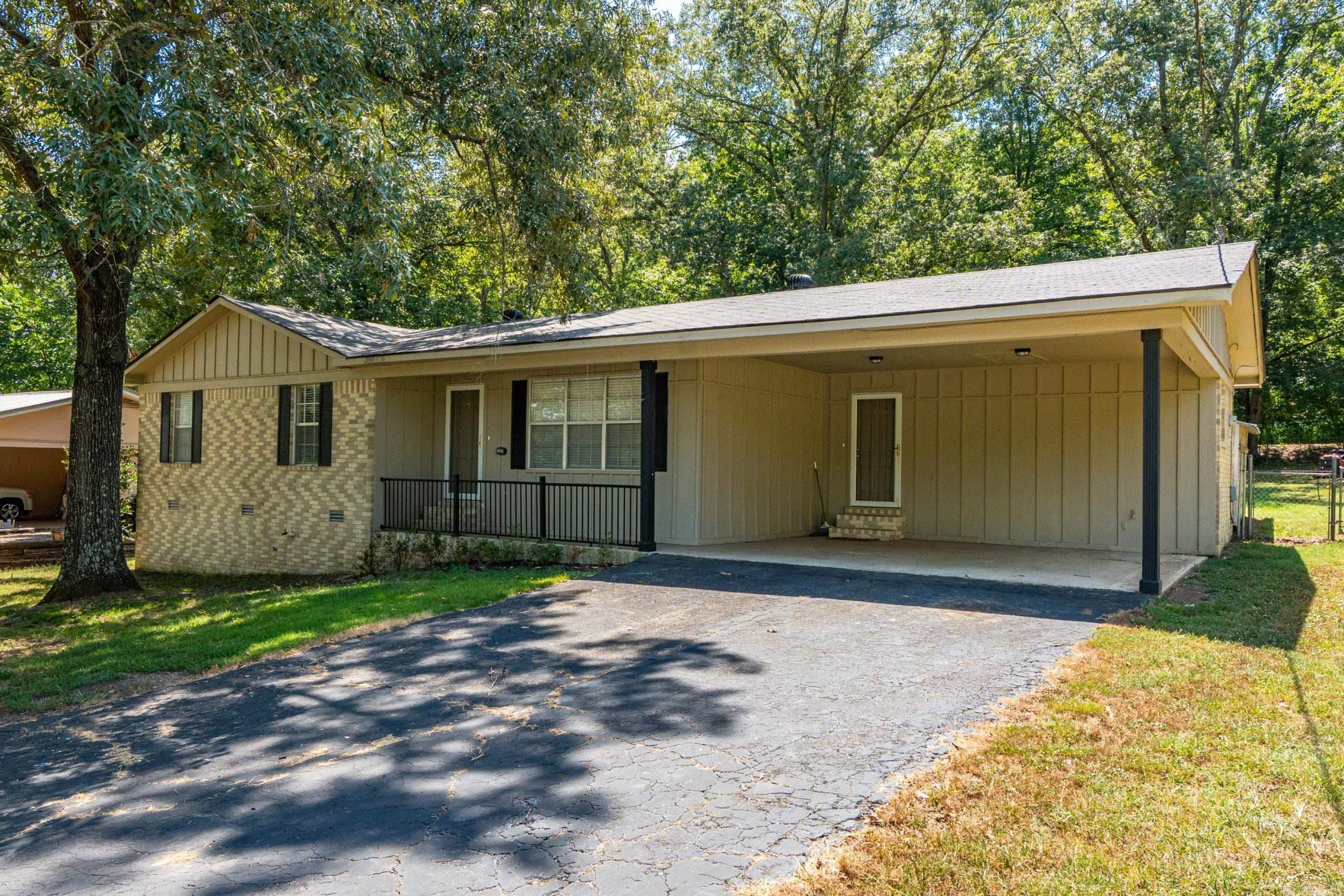 209 Windamere Dr  Hot Springs, AR