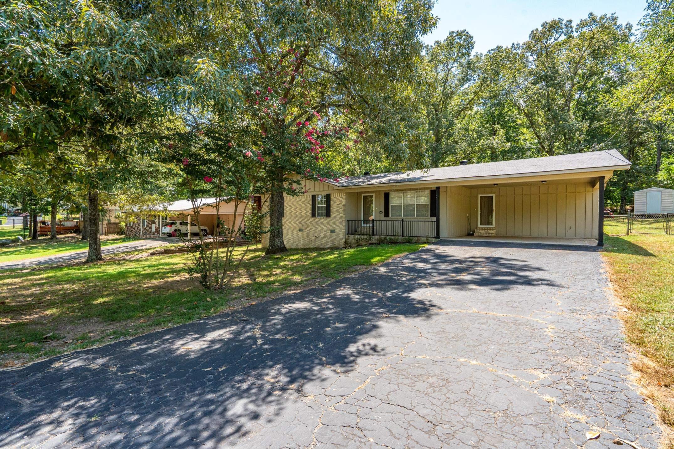 209 Windamere Dr  Hot Springs, AR