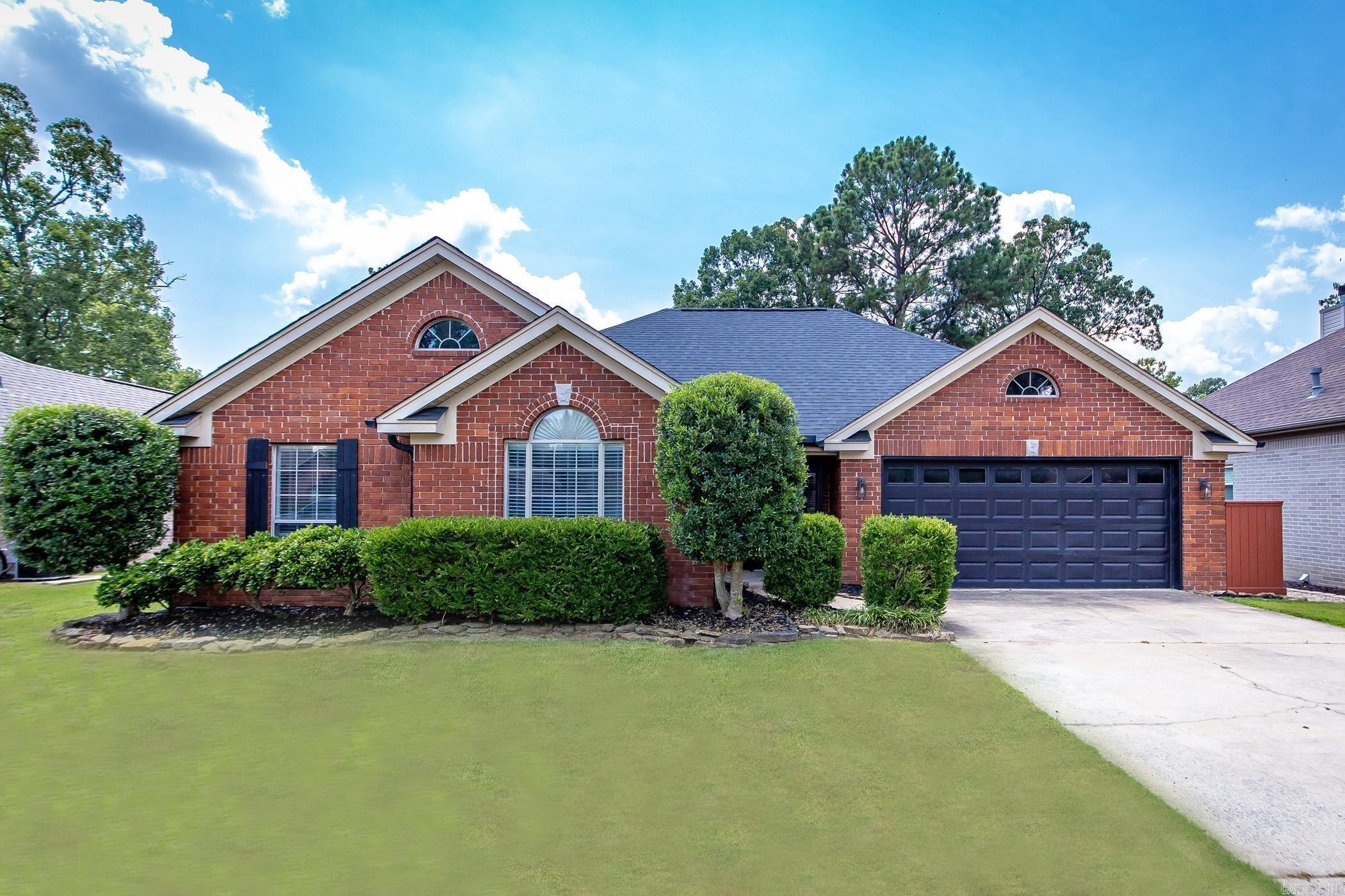 216 Chantilly Cir