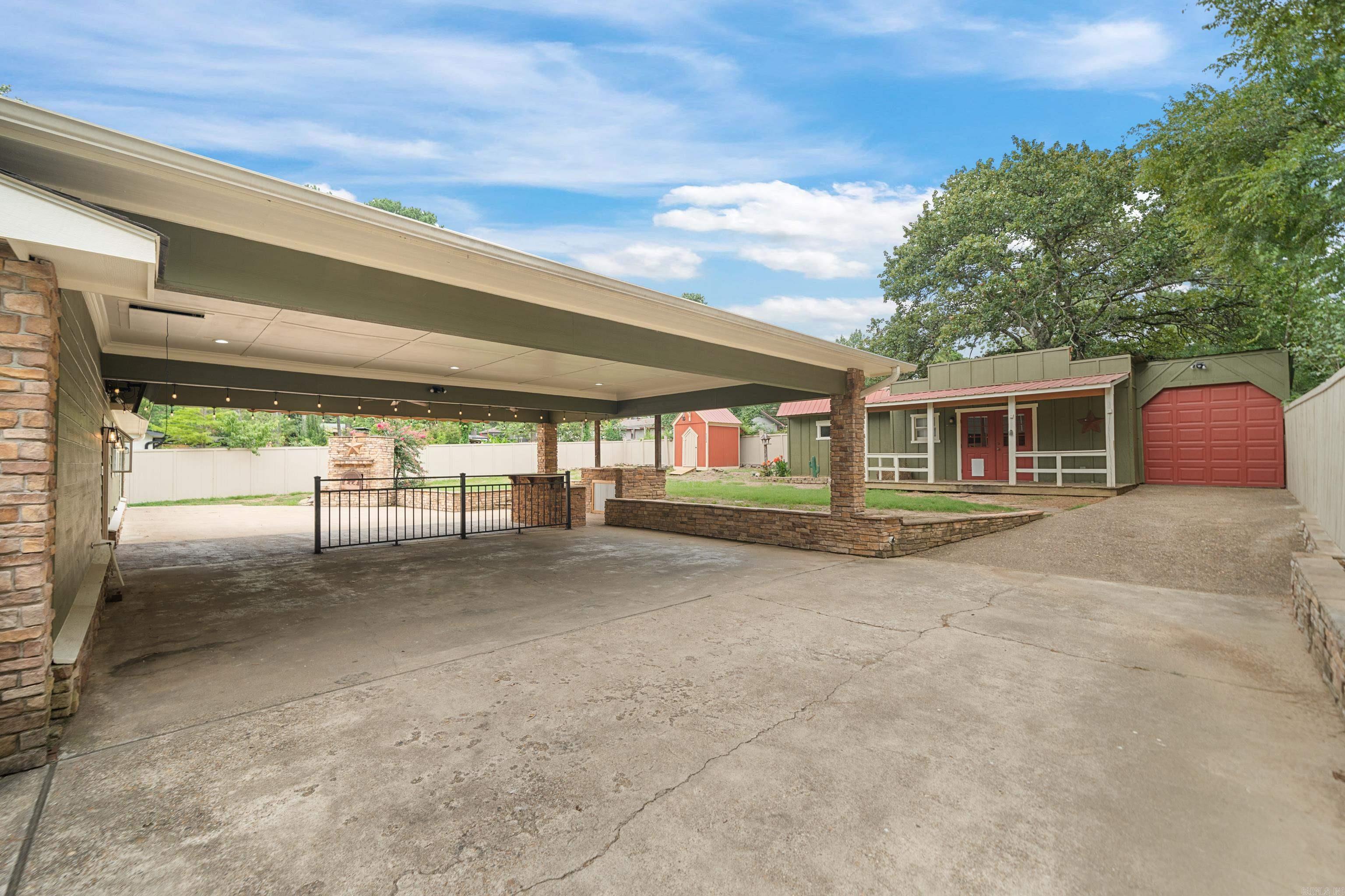 205 Lakeside  Hot Springs, AR