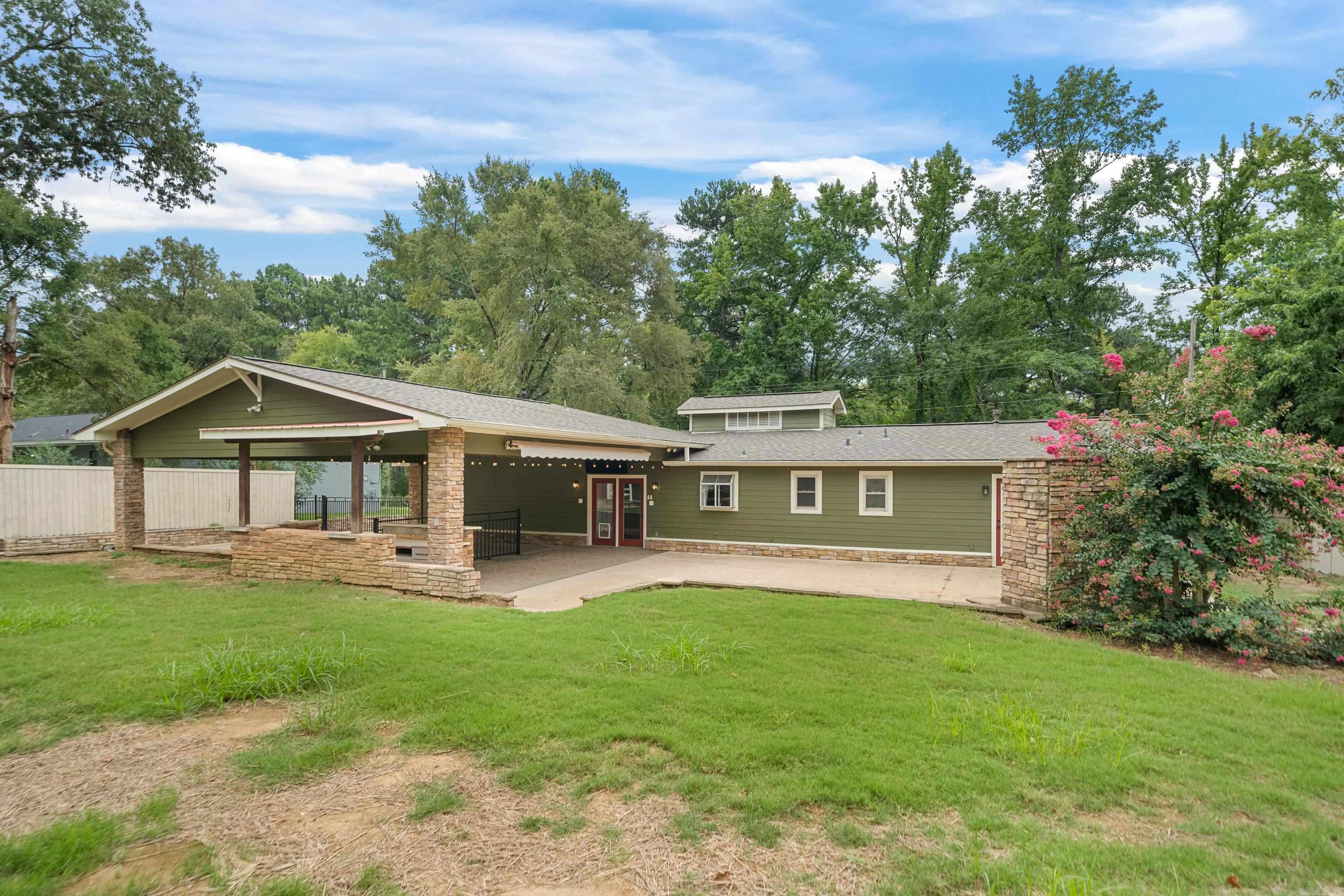 205 Lakeside  Hot Springs, AR
