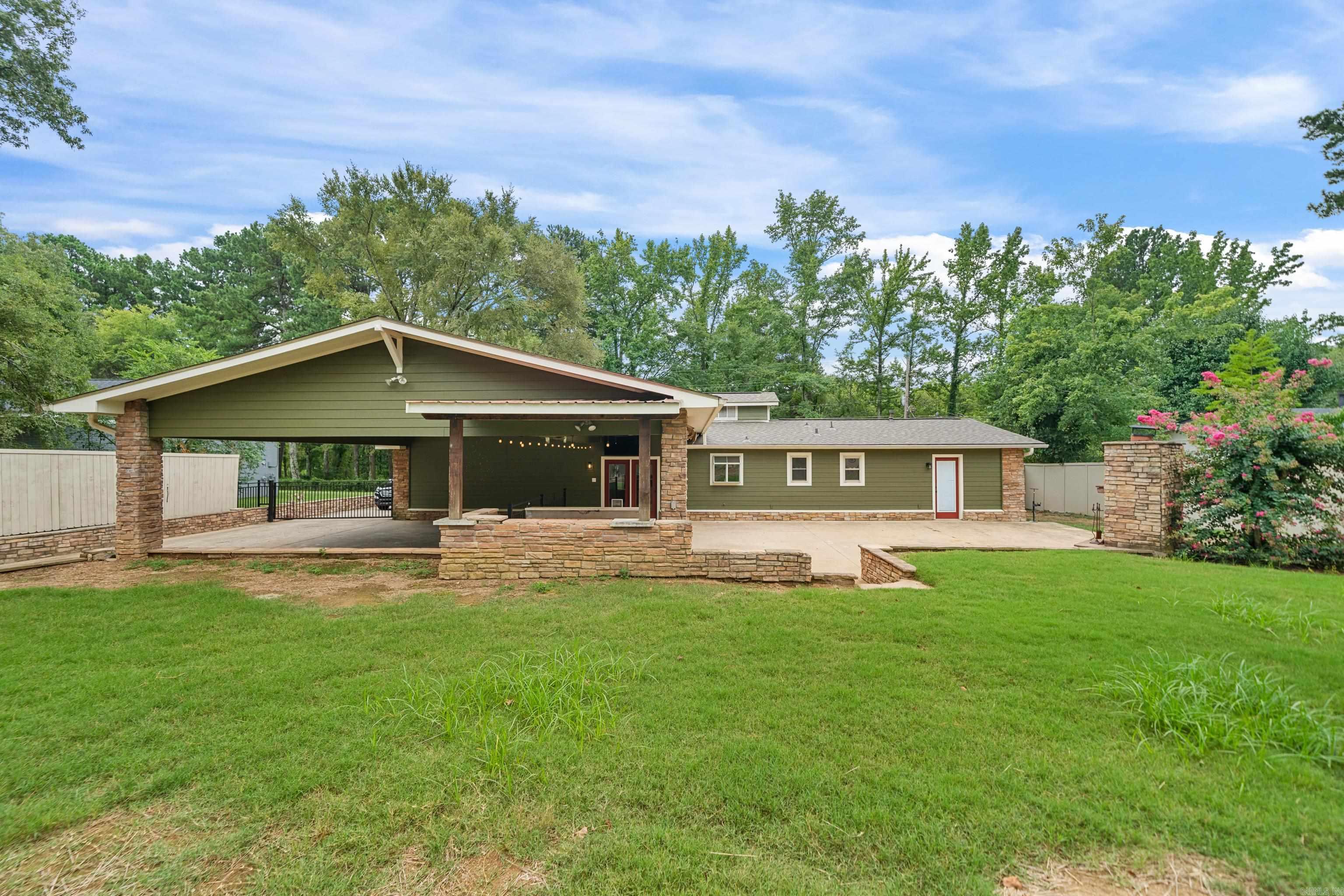 205 Lakeside  Hot Springs, AR