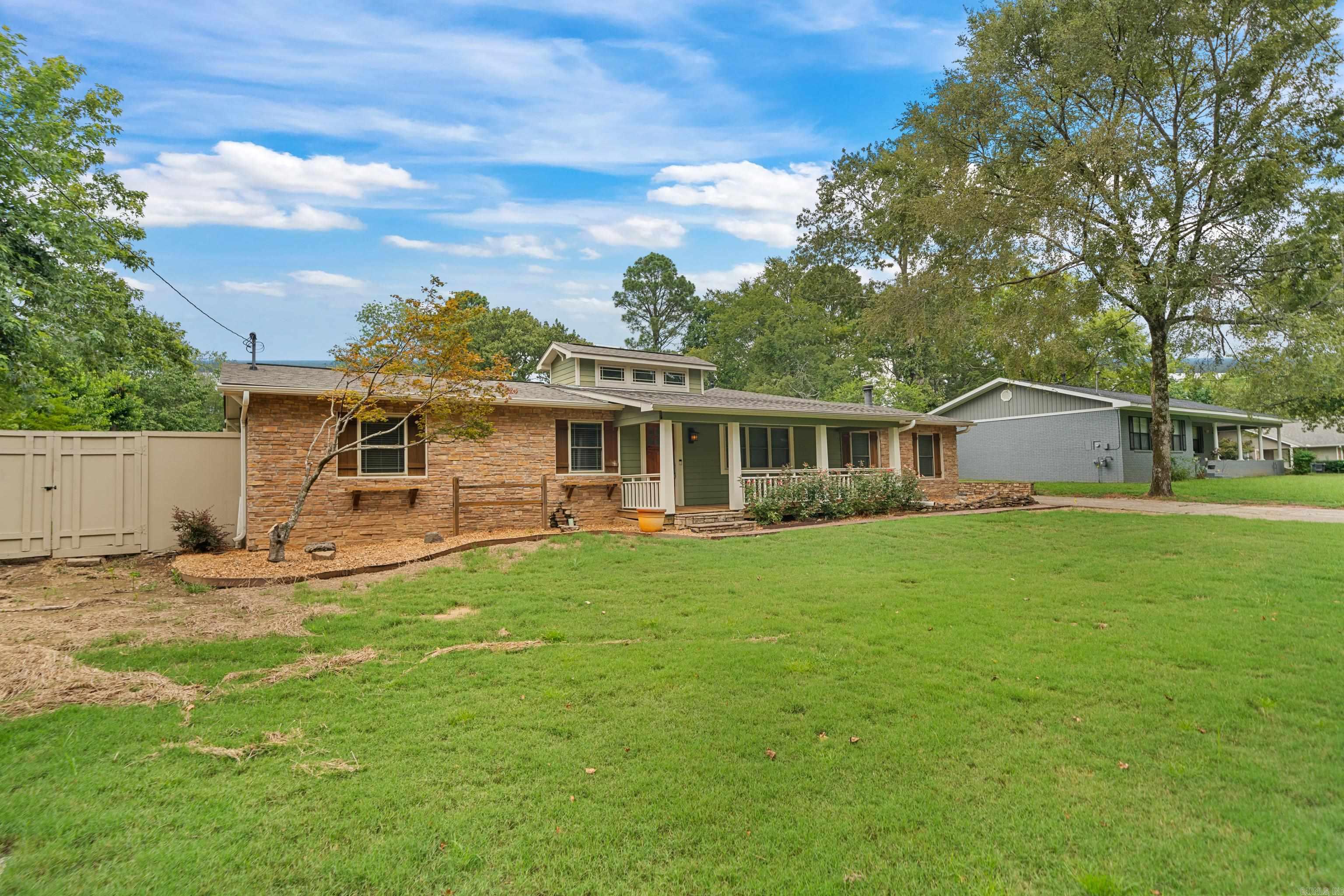 205 Lakeside  Hot Springs, AR