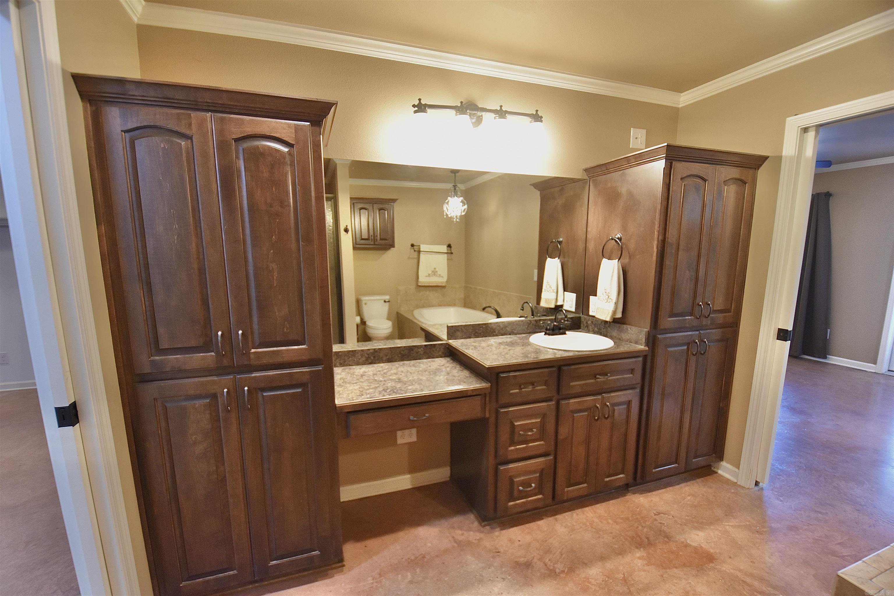 140 Tanglewood  Hot Springs, AR