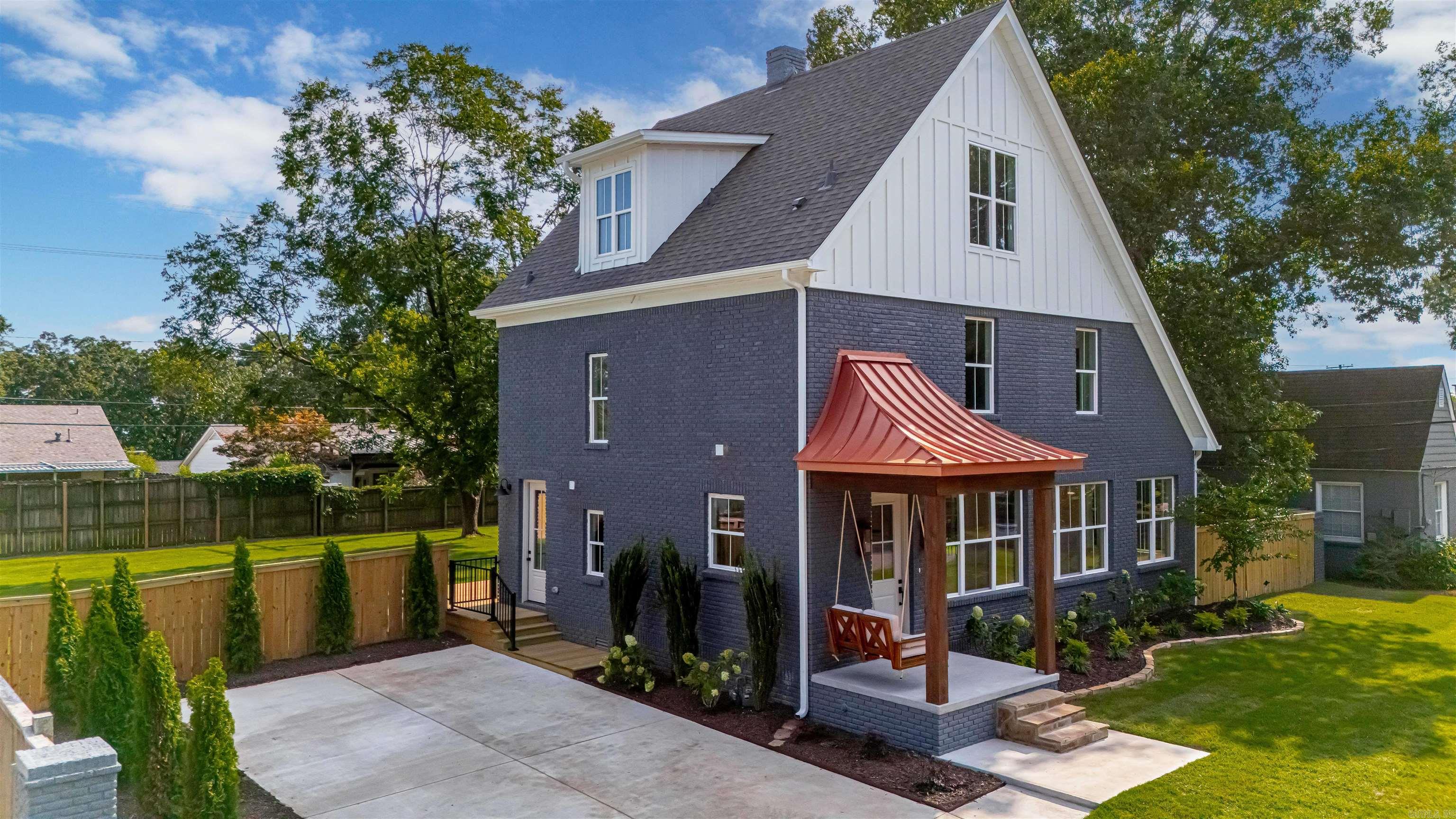524 W B Ave  North Little Rock, AR