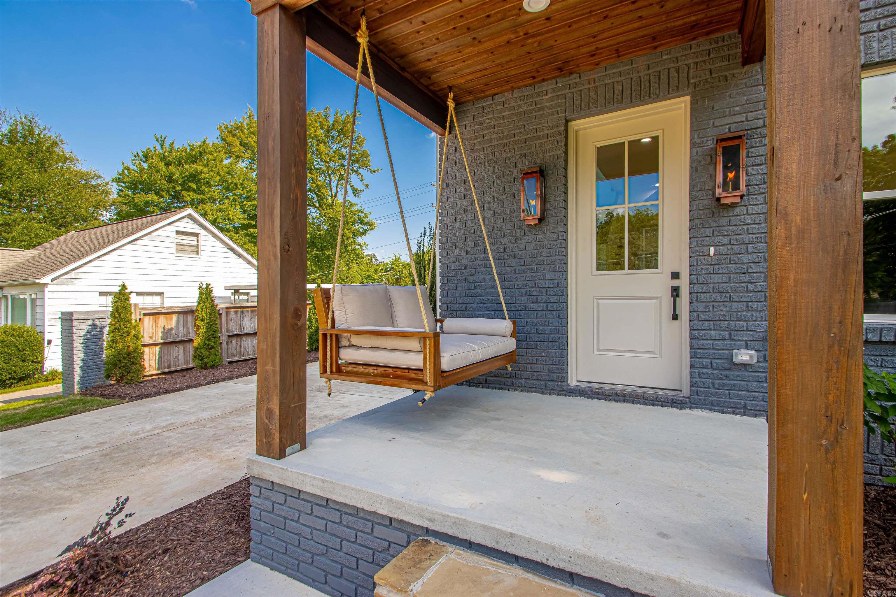 524 W B Ave  North Little Rock, AR