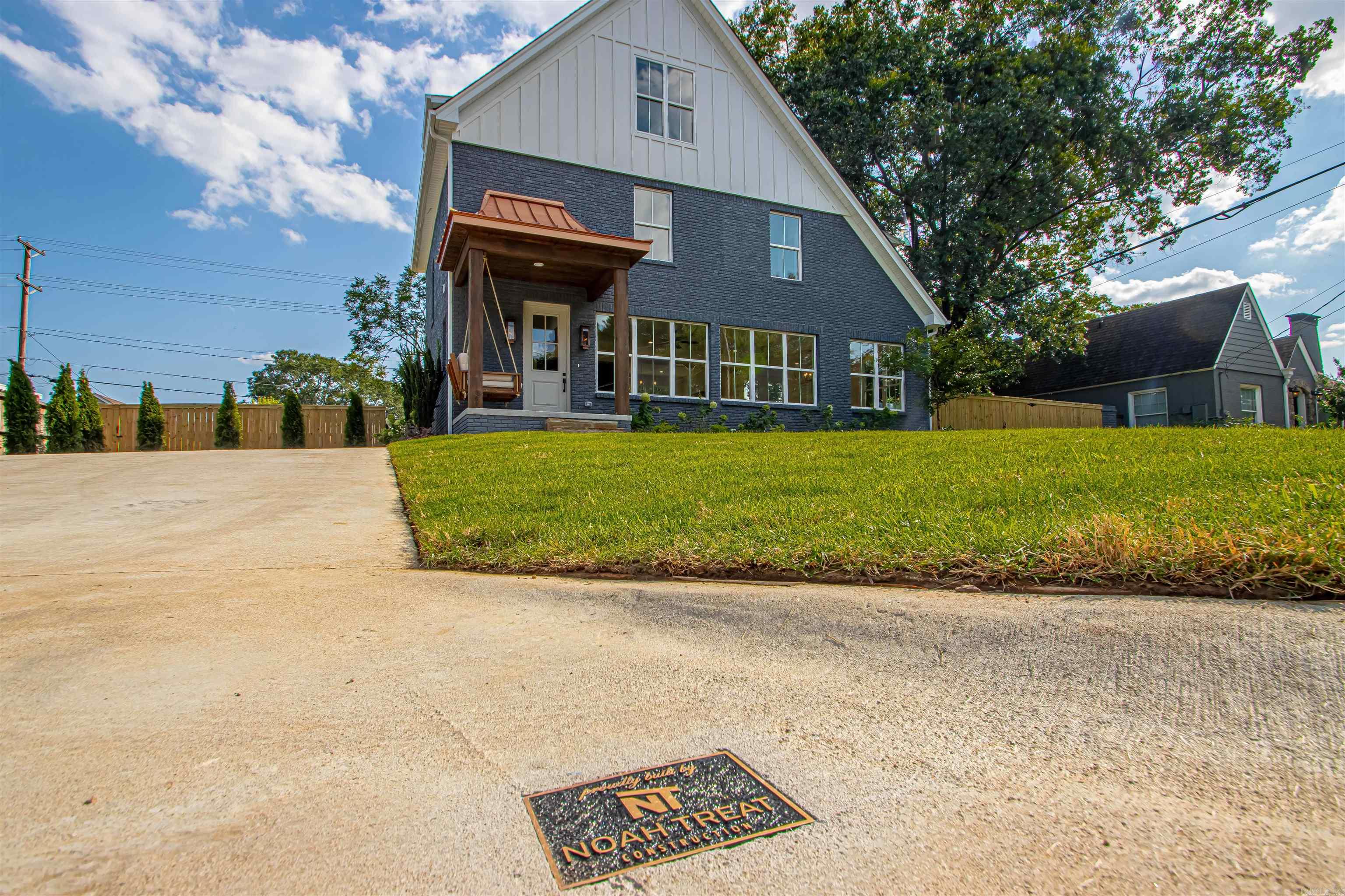 524 W B Ave  North Little Rock, AR