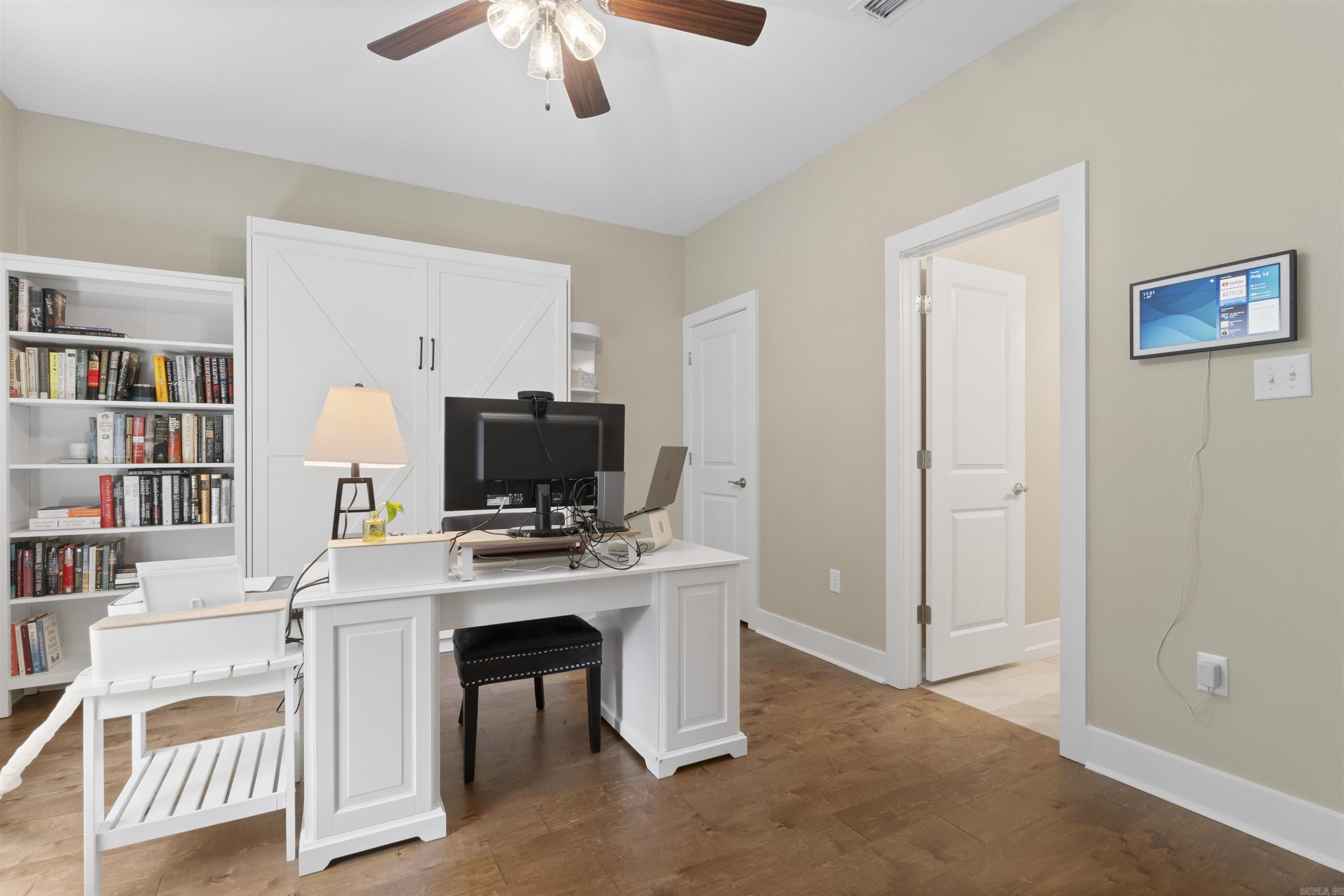 809 Carbondale  Little Rock, AR