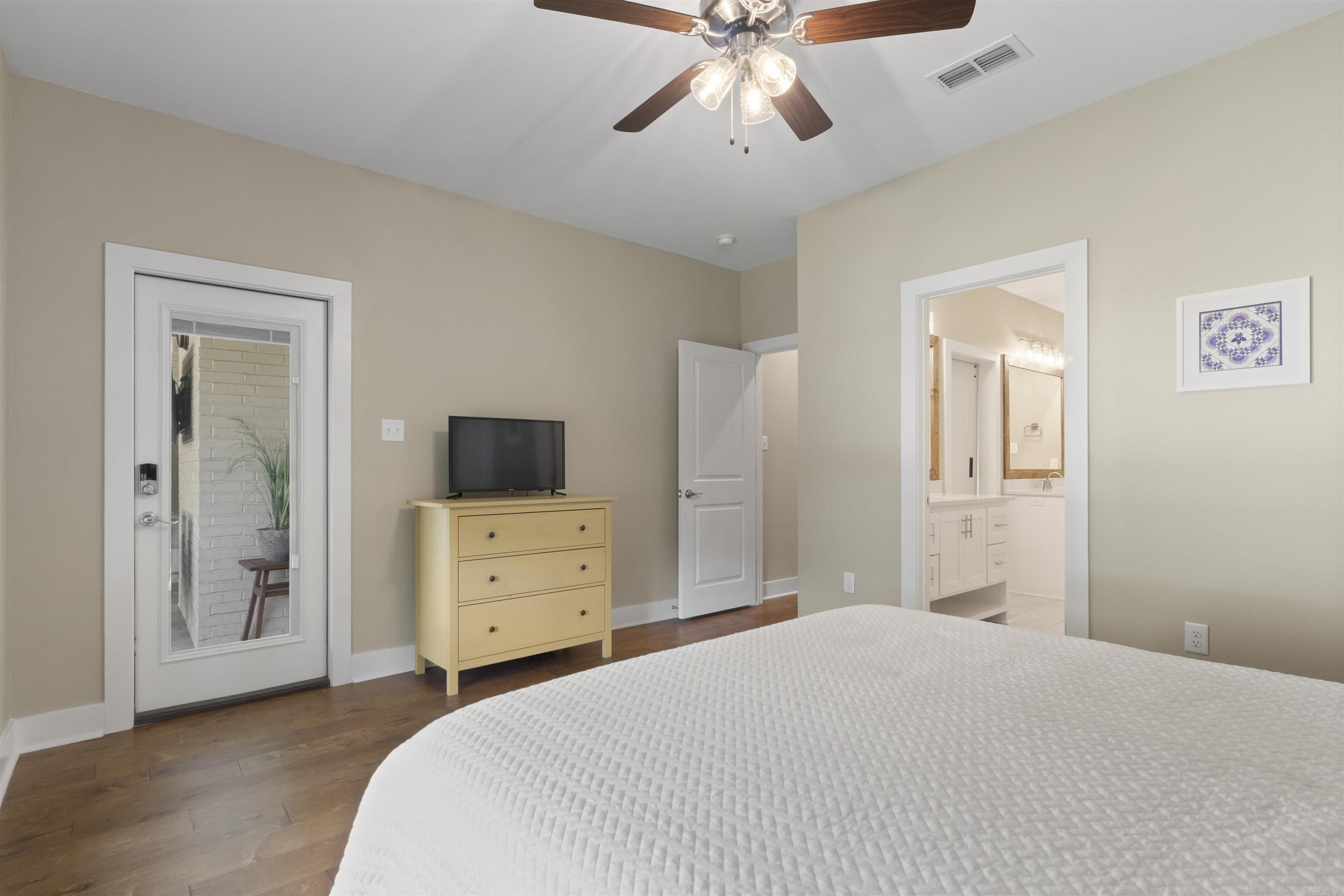 809 Carbondale  Little Rock, AR