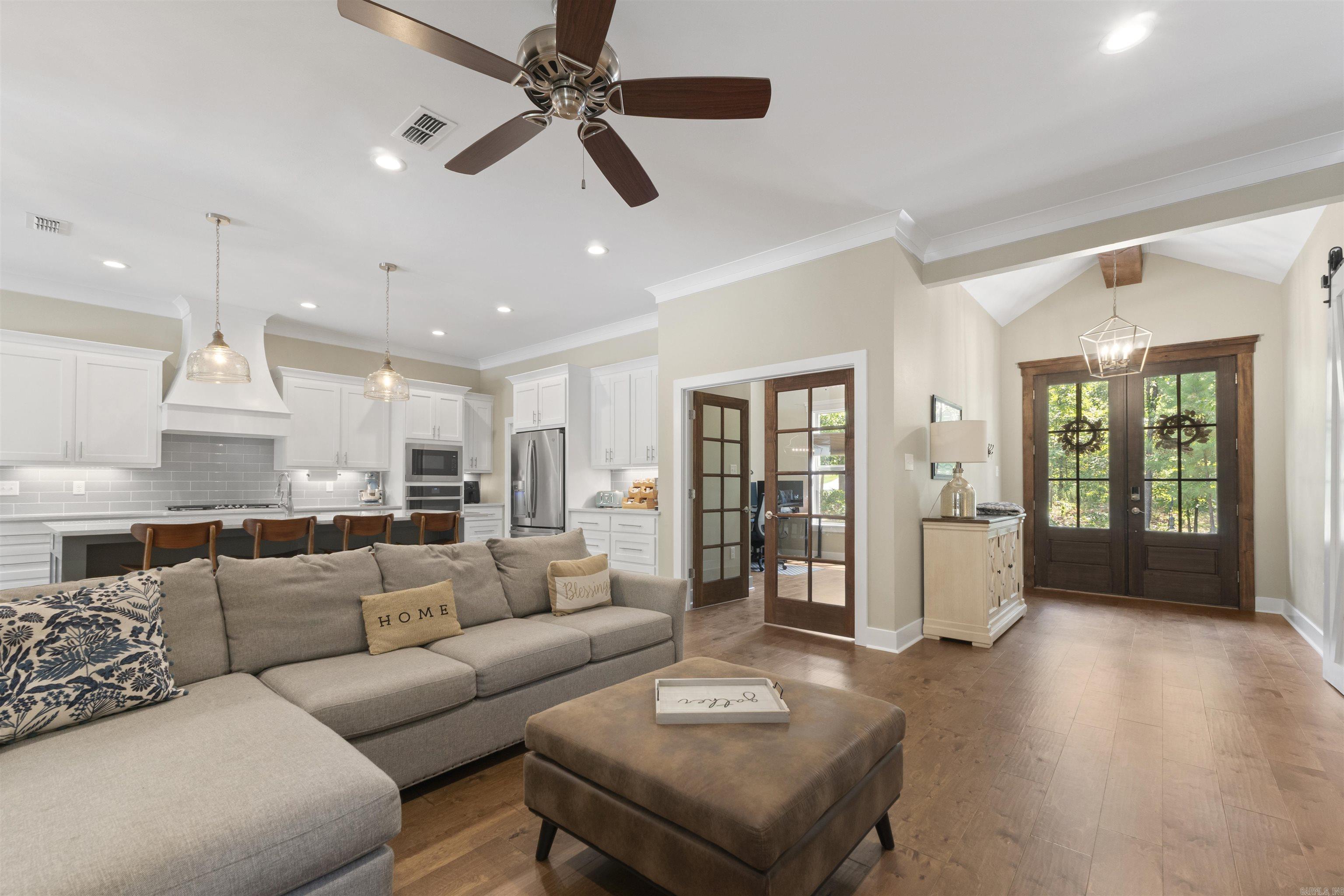 809 Carbondale  Little Rock, AR