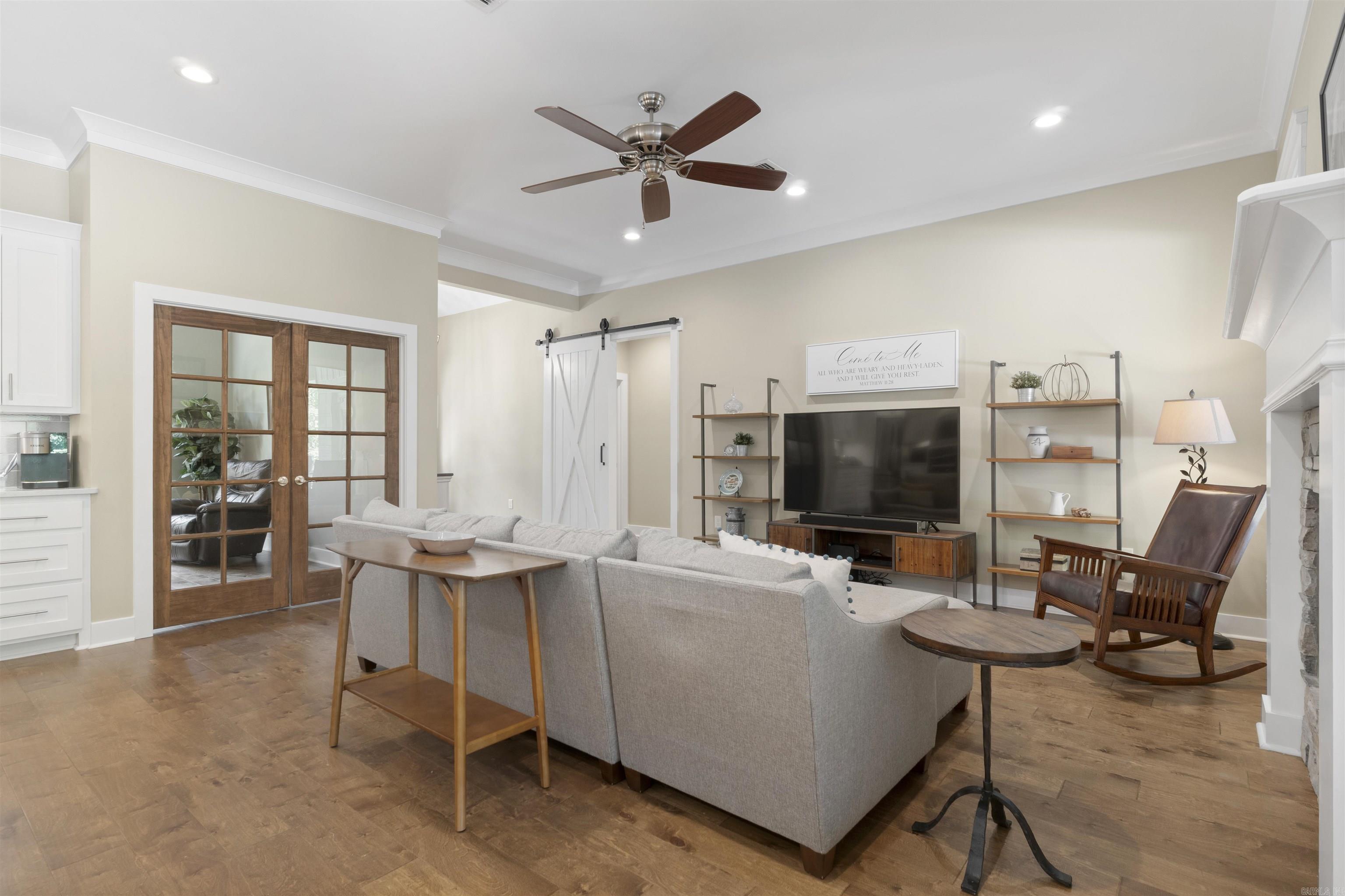 809 Carbondale  Little Rock, AR