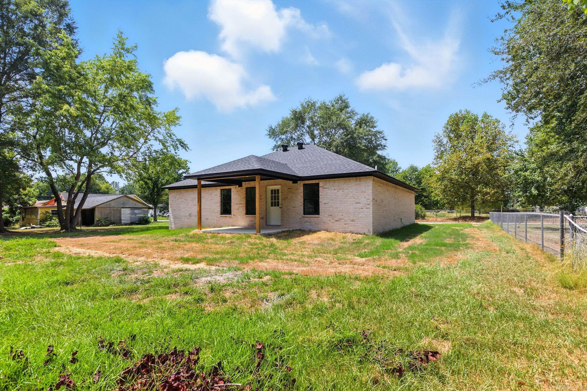 410 N Cedar St  Beebe, AR