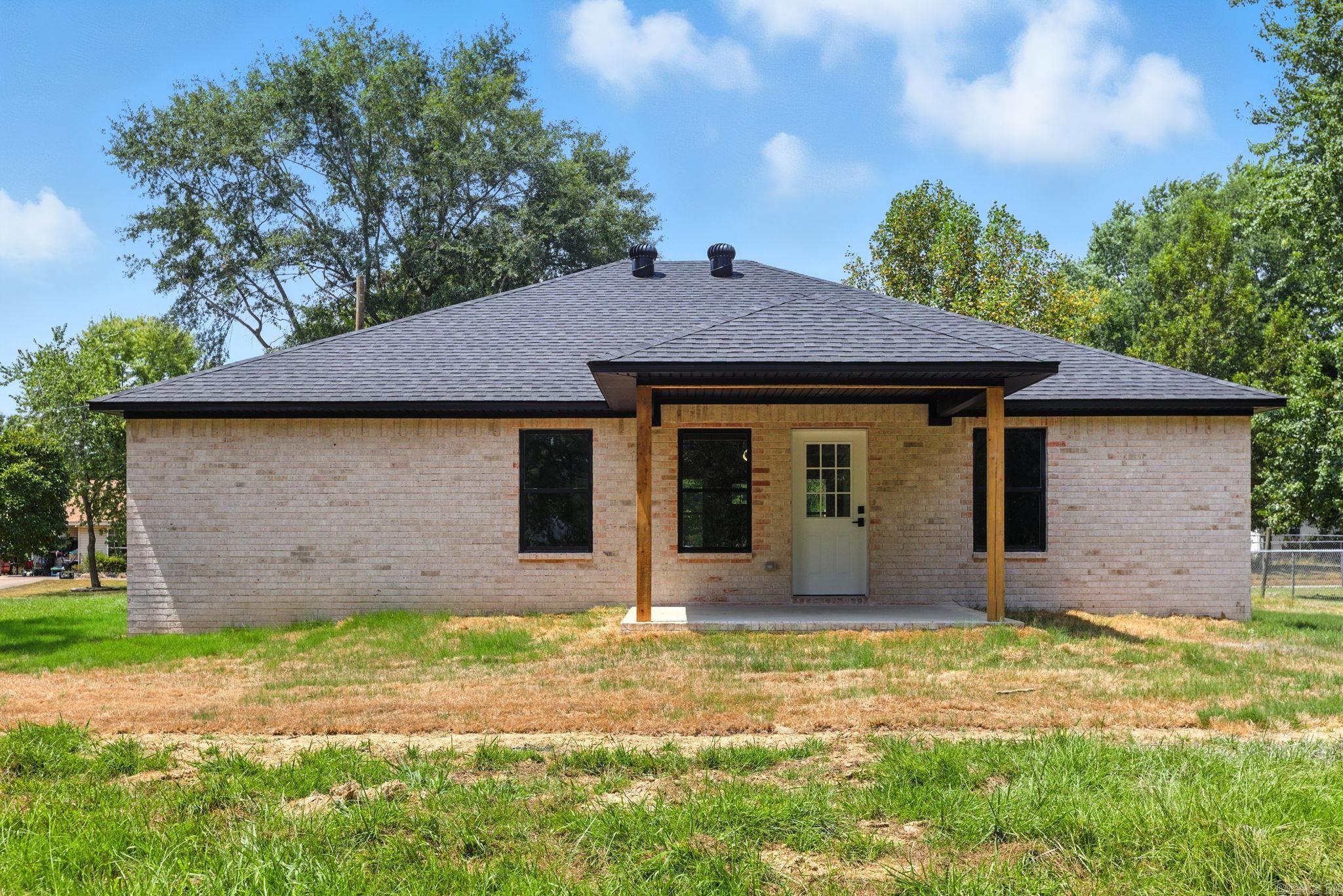410 N Cedar St  Beebe, AR