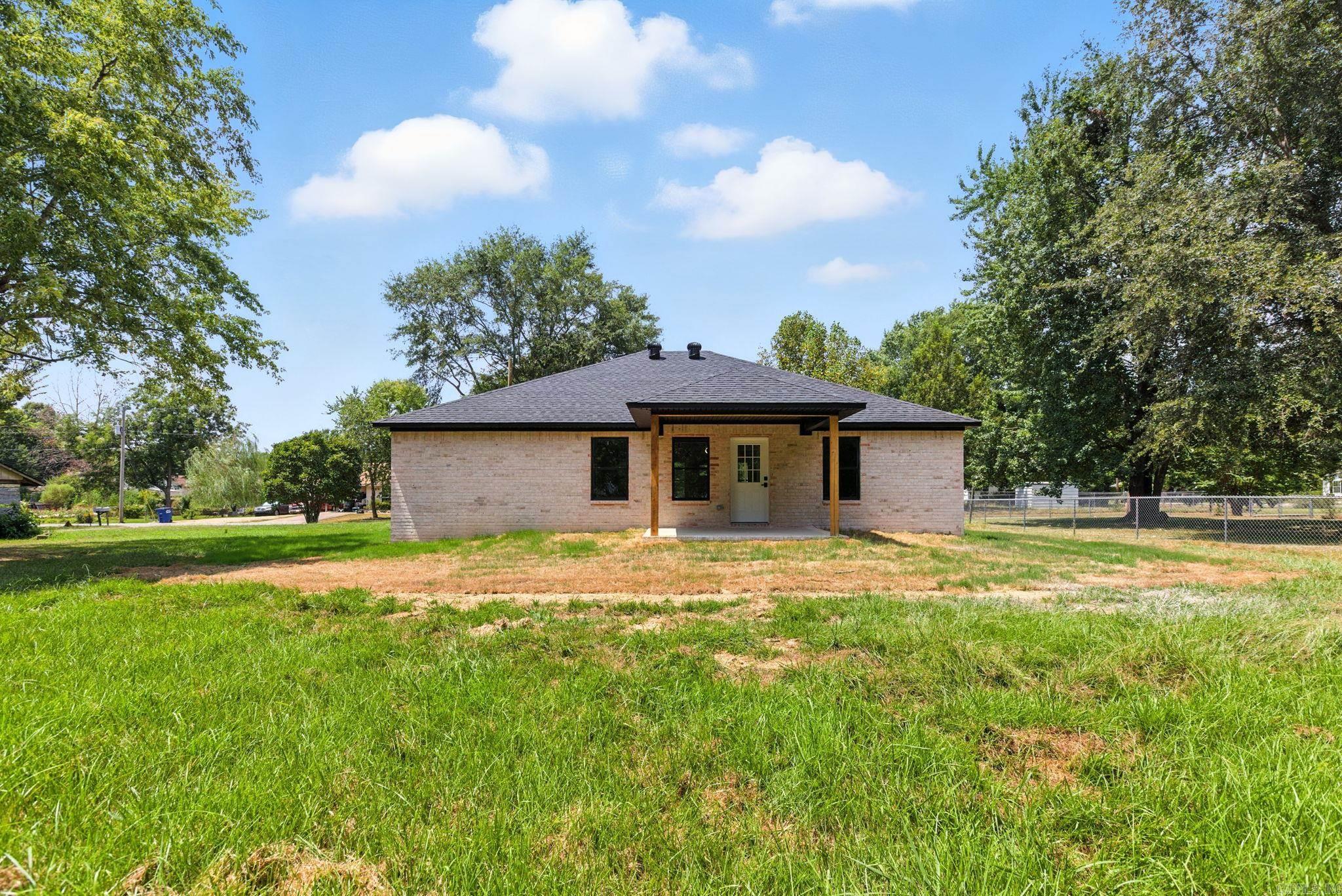 410 N Cedar St  Beebe, AR