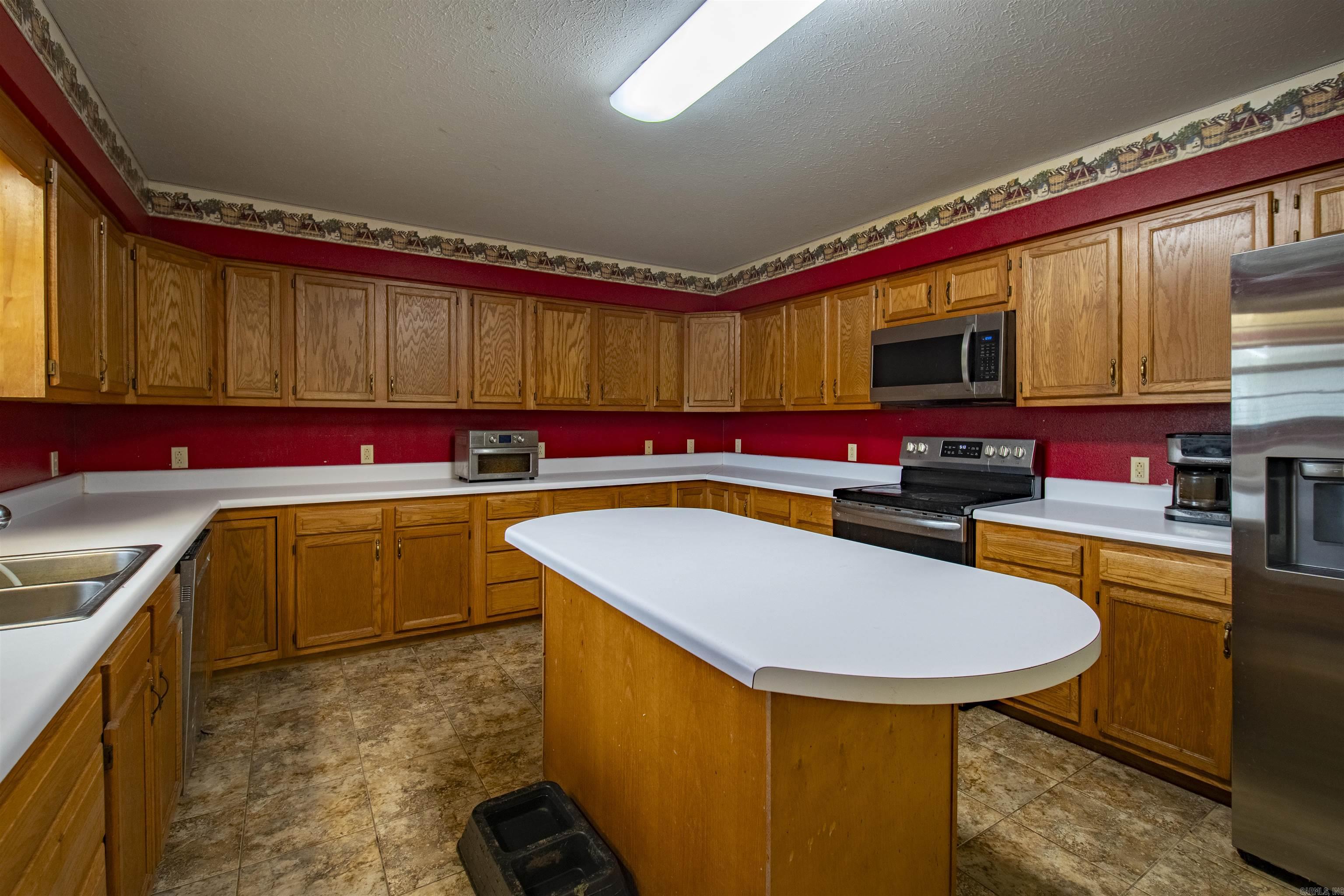 121 Arkansas Ave.  Rose Bud, AR