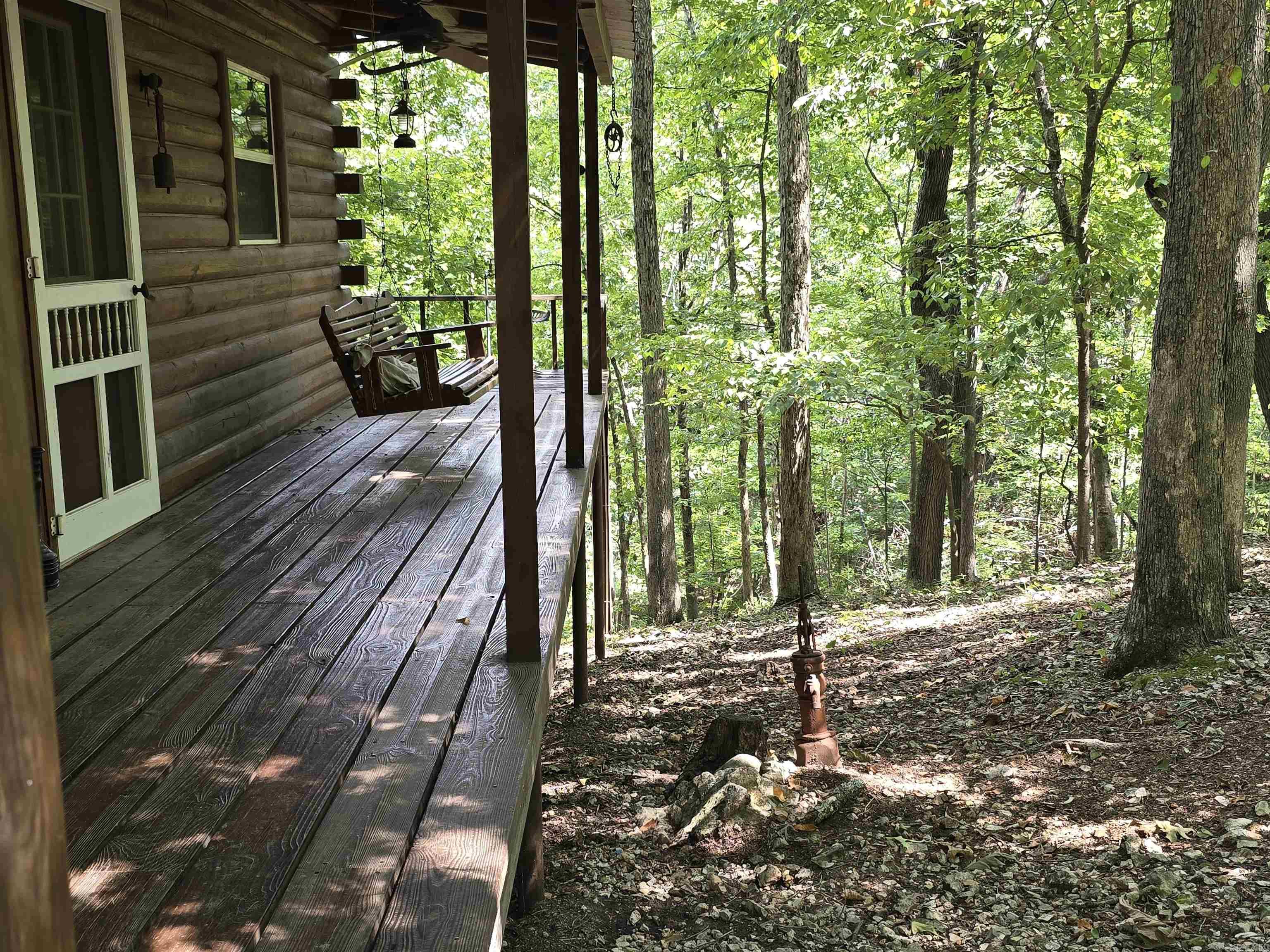 2732 Mitchell Road  Mountain View, AR