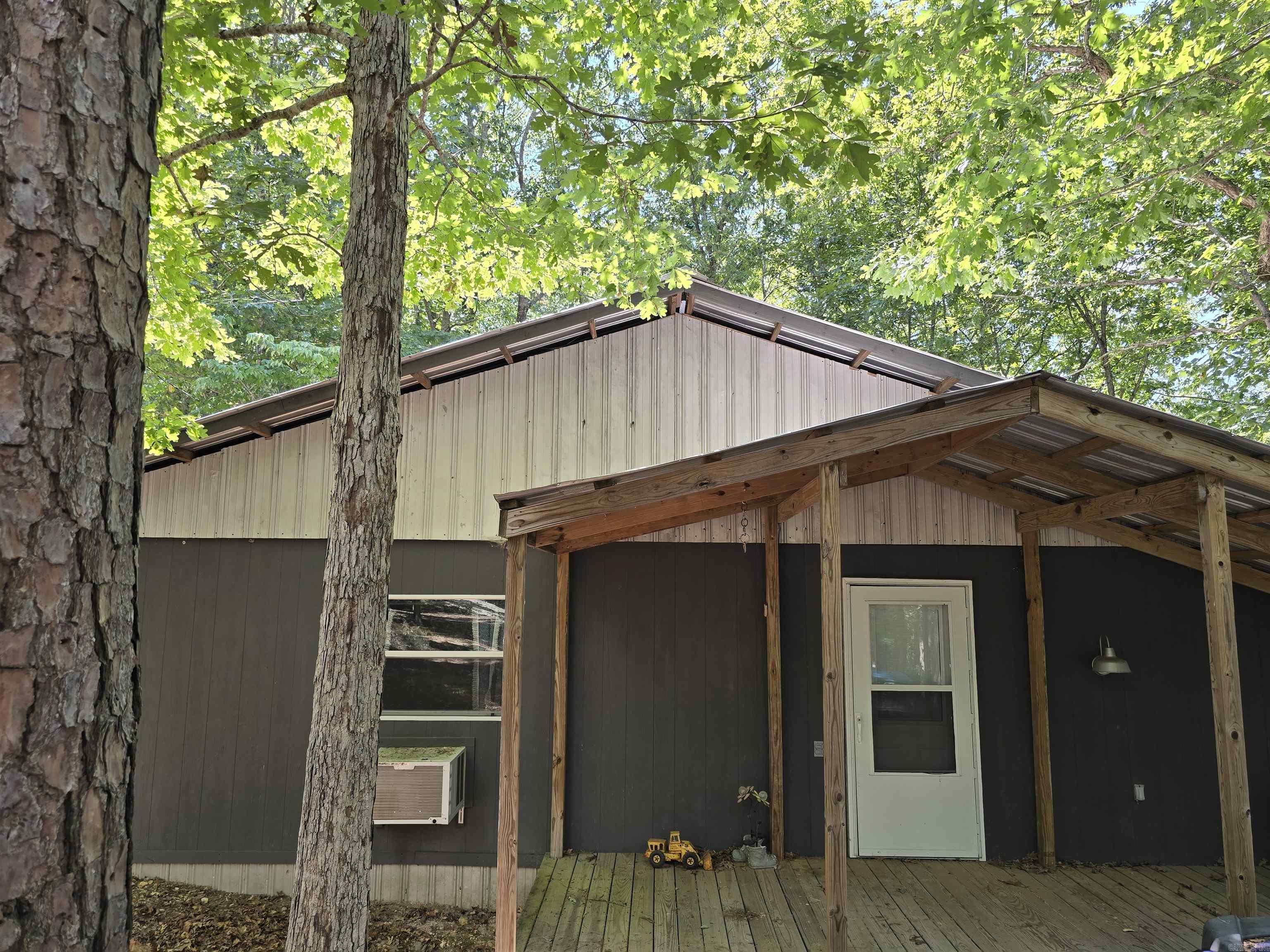 2732 Mitchell Road  Mountain View, AR