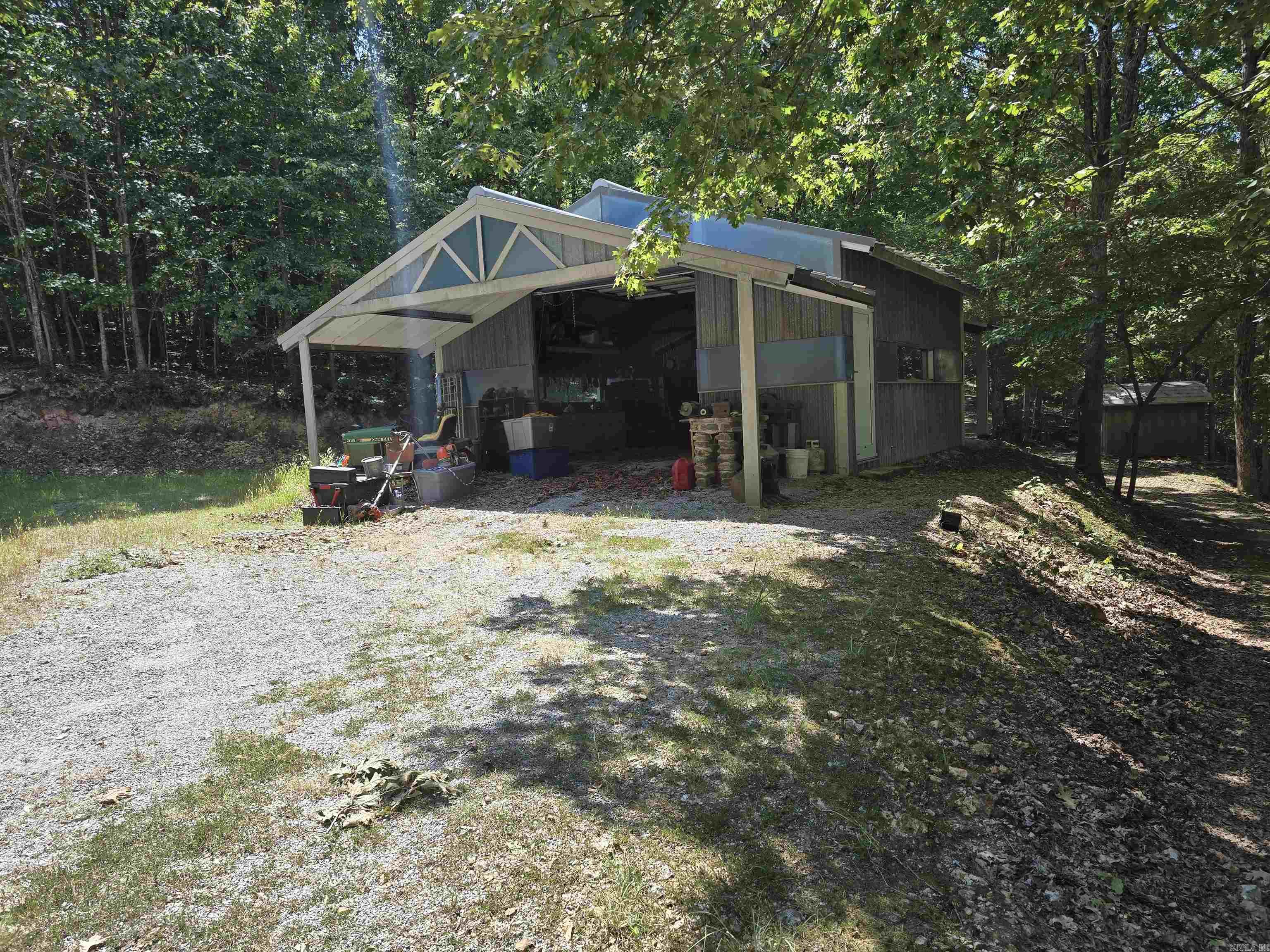 2732 Mitchell Road  Mountain View, AR