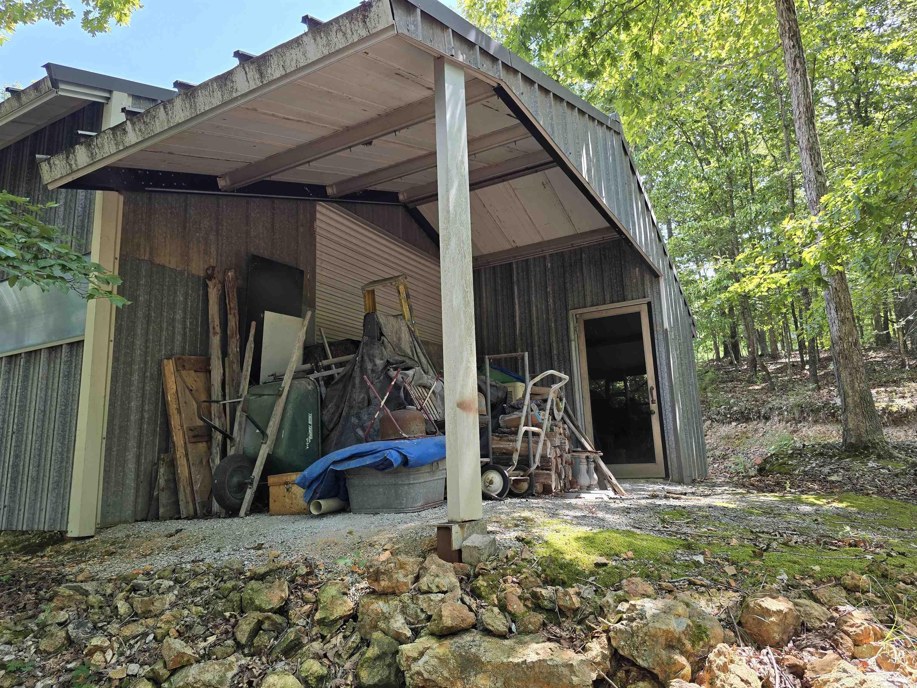 2732 Mitchell Road  Mountain View, AR