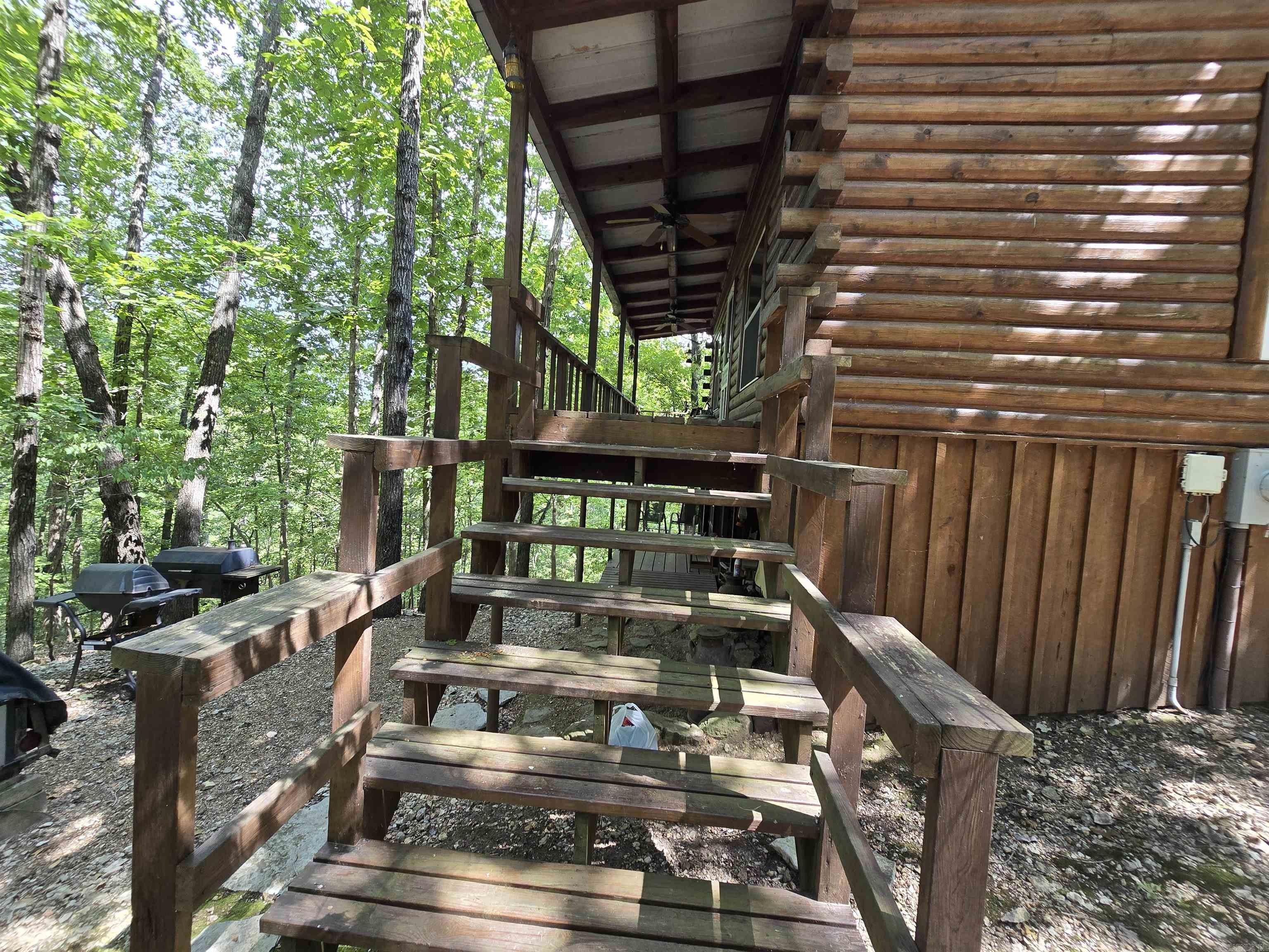 2732 Mitchell Road  Mountain View, AR