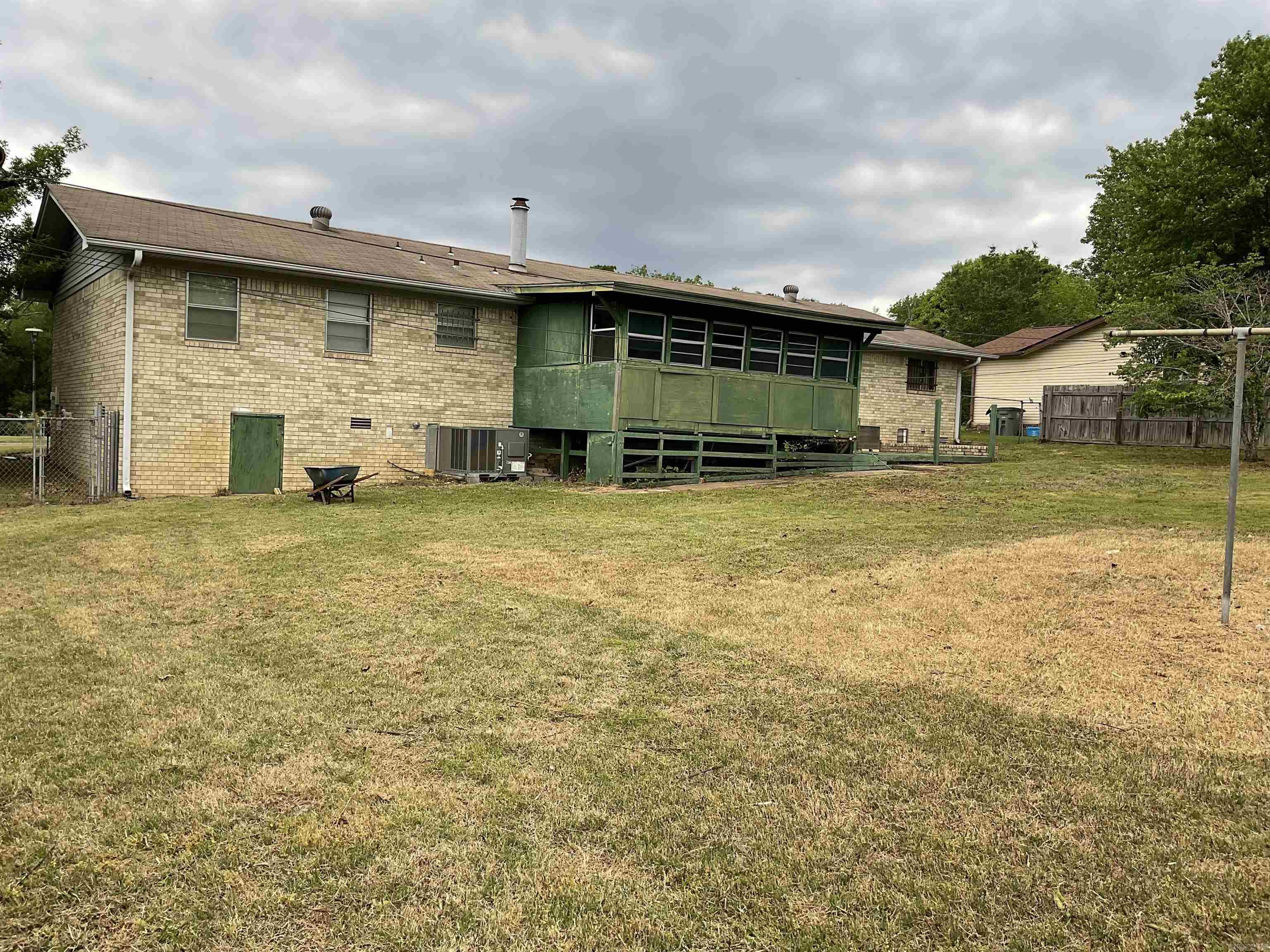 104 Torrey  Hot Springs, AR