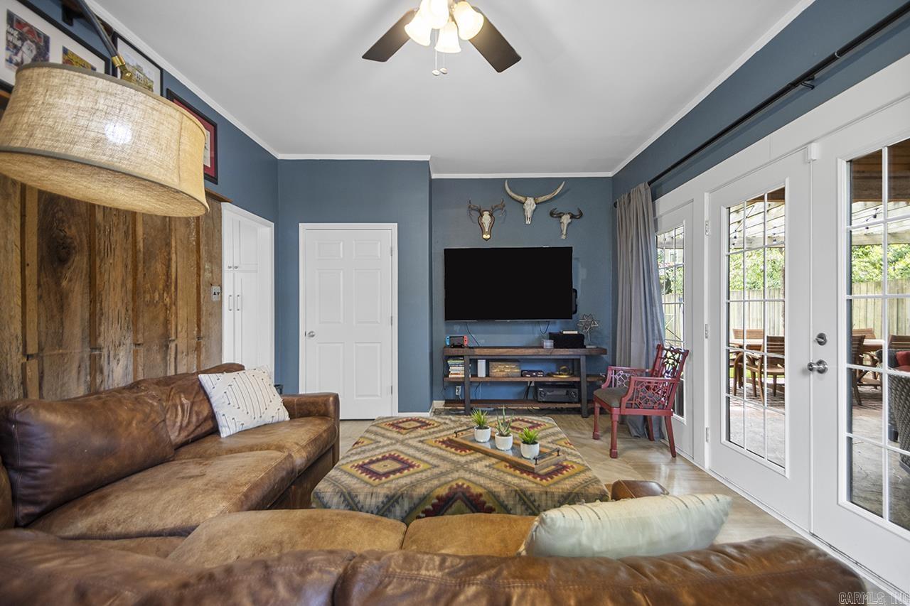 6523 Cantrell  Little Rock, AR