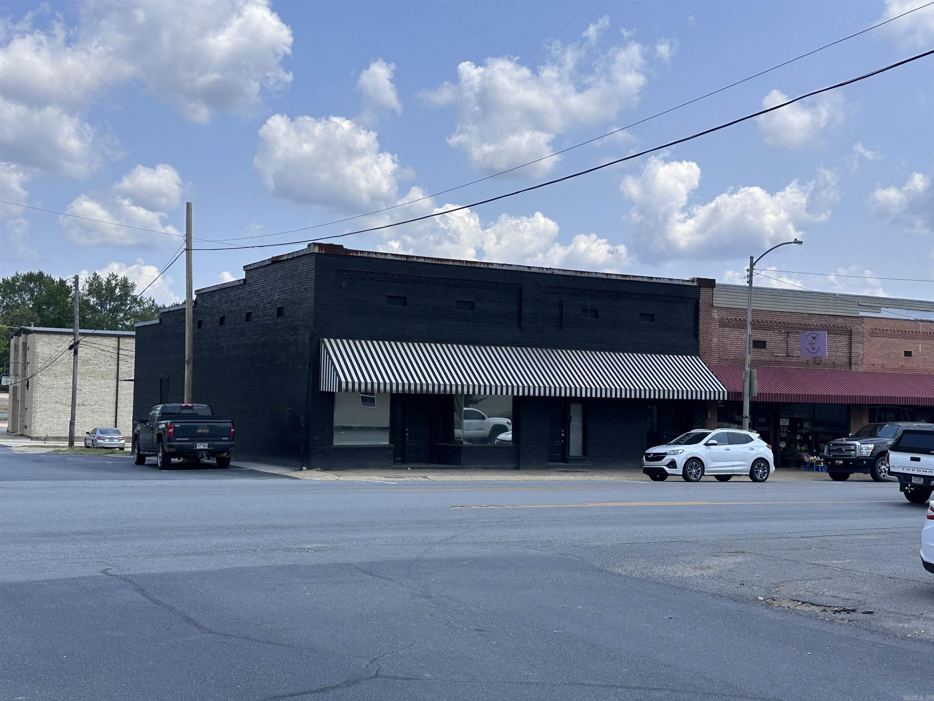101 E Center  Sheridan, AR