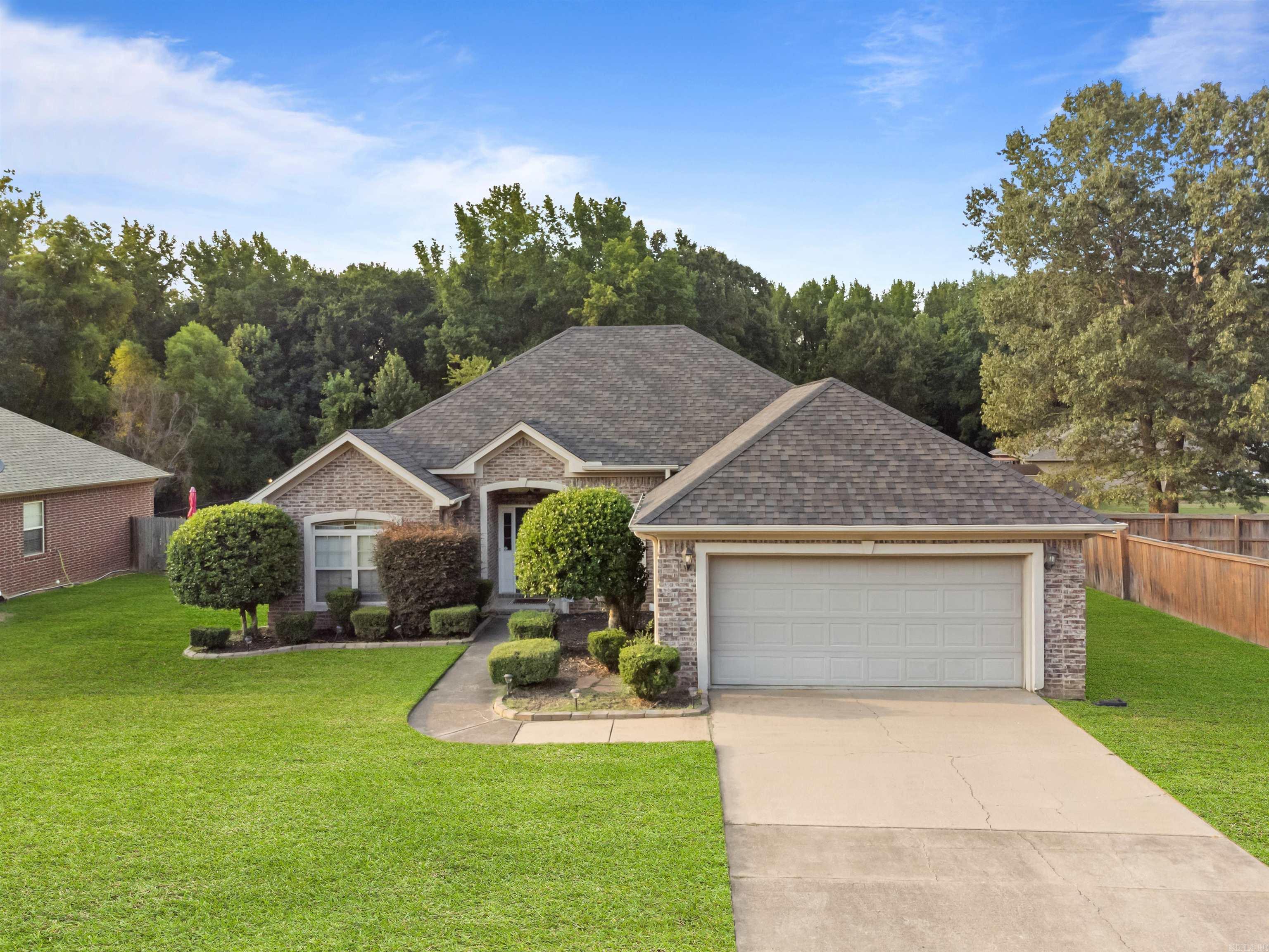 320 Alma Dr  Austin, AR