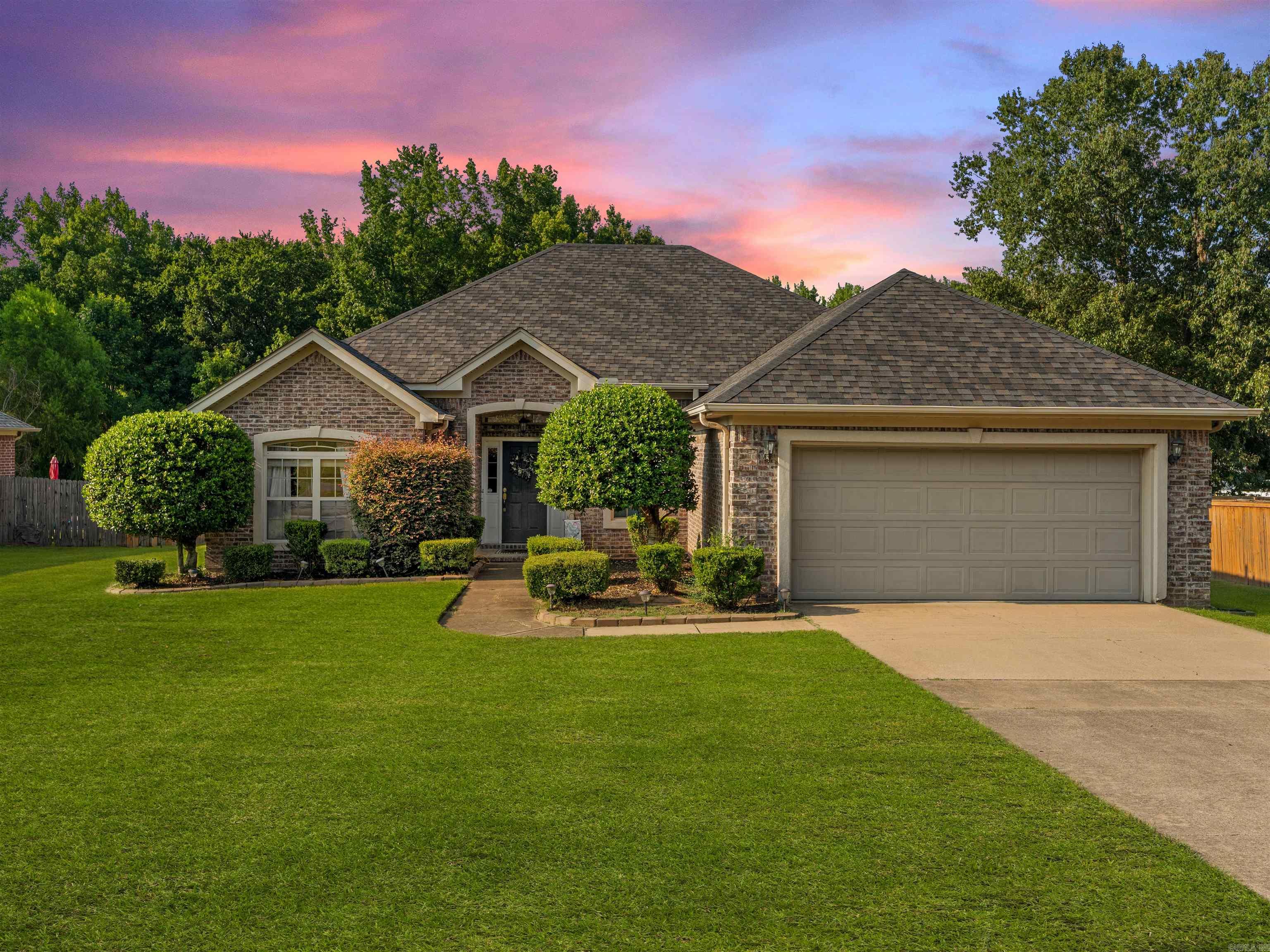 320 Alma Dr  Austin, AR
