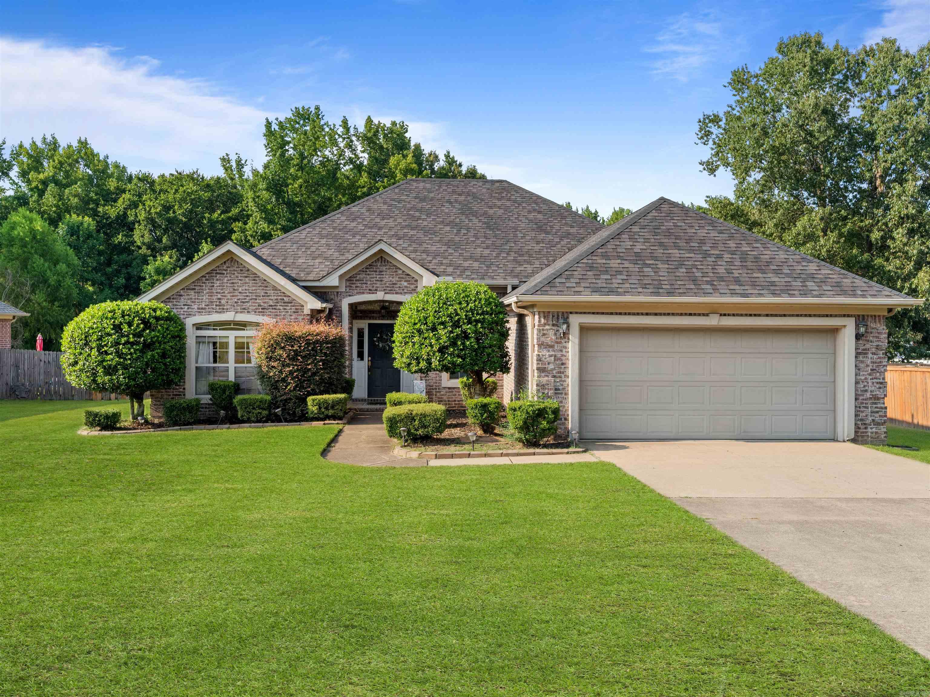 320 Alma Dr  Austin, AR