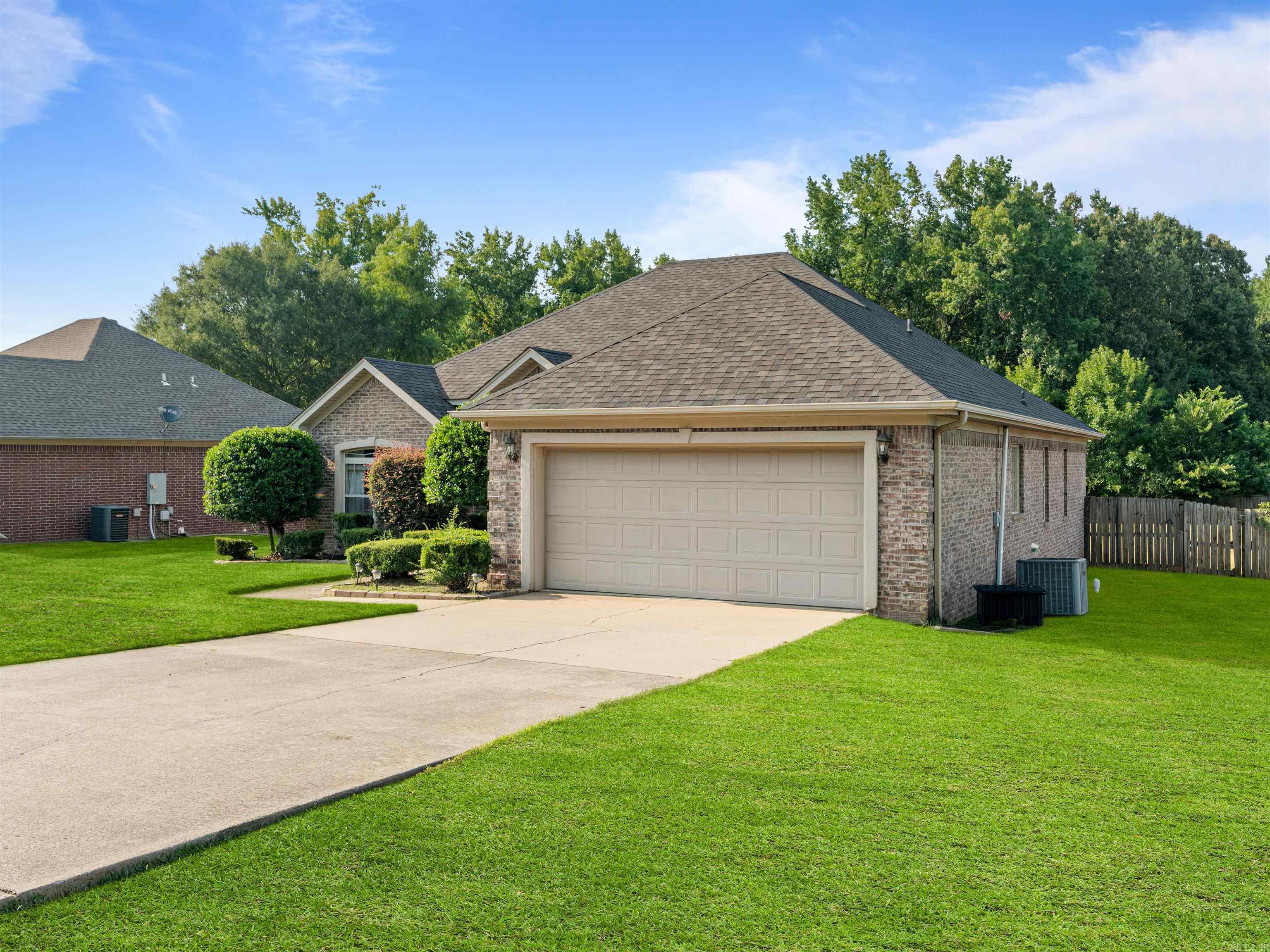 320 Alma Dr  Austin, AR