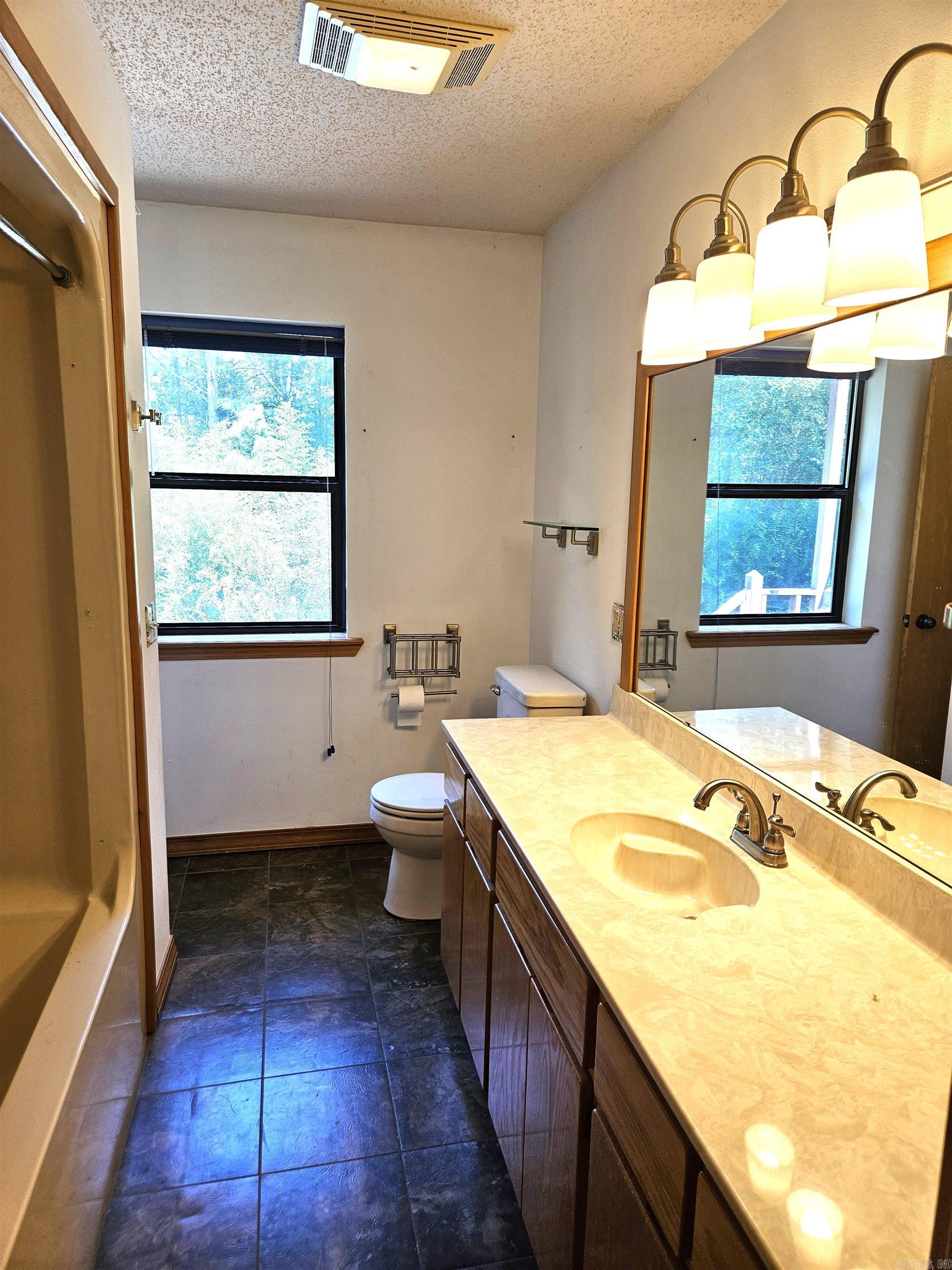 159 Pleasant Forest  Nashville, AR