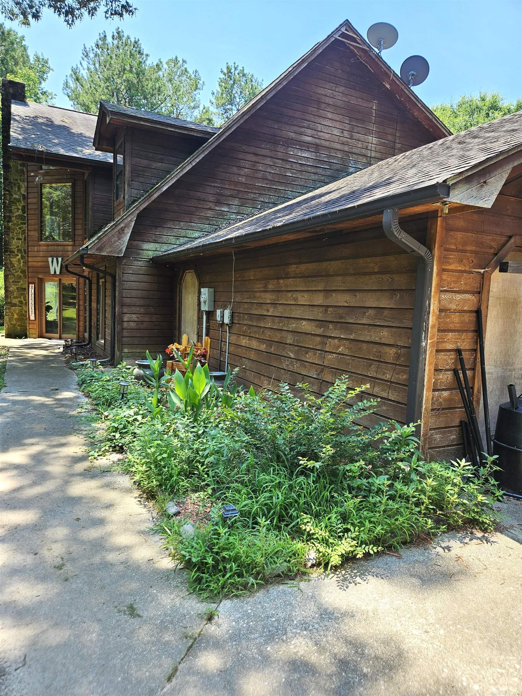 159 Pleasant Forest  Nashville, AR