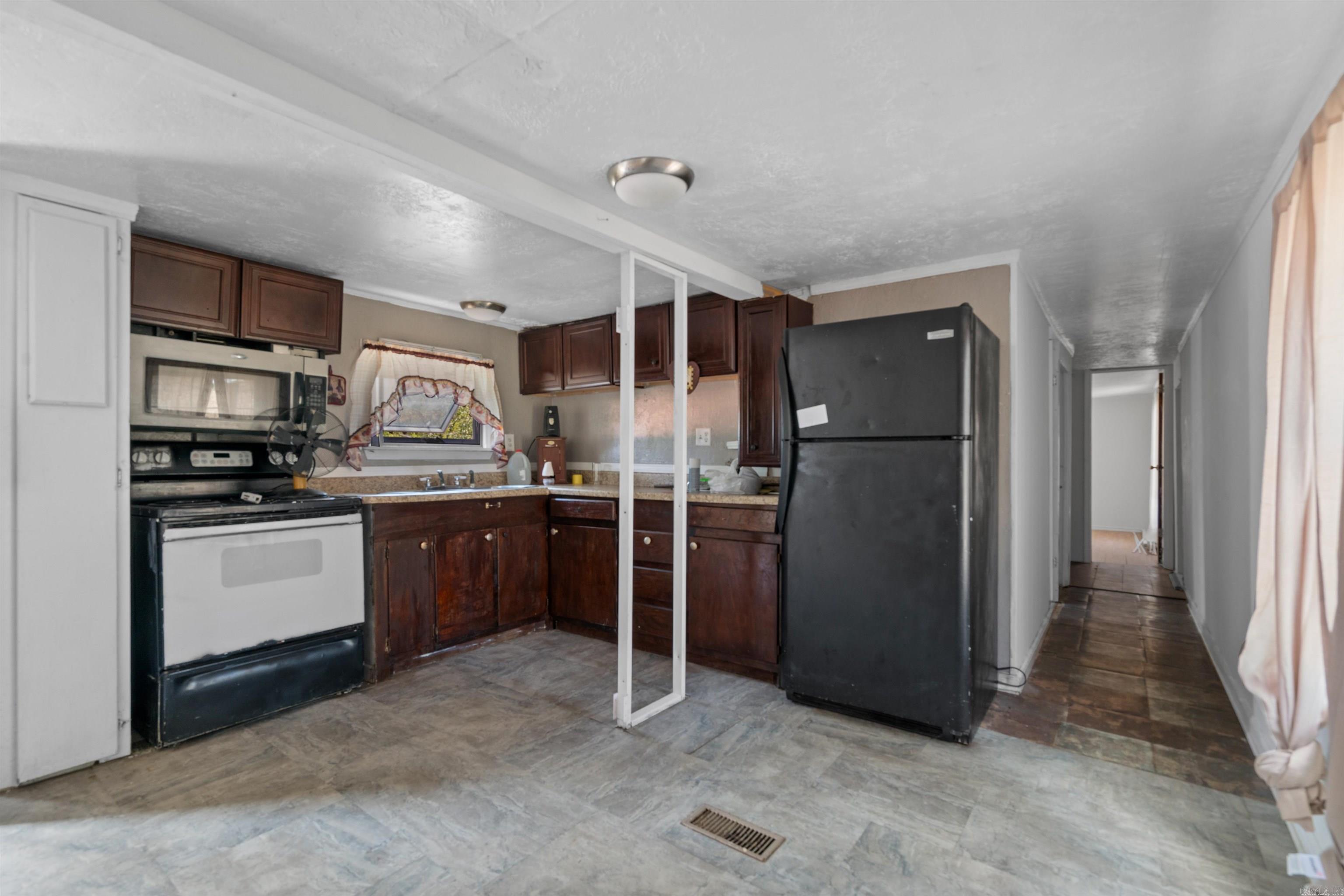 598 & 600 Timberlake  Royal, AR