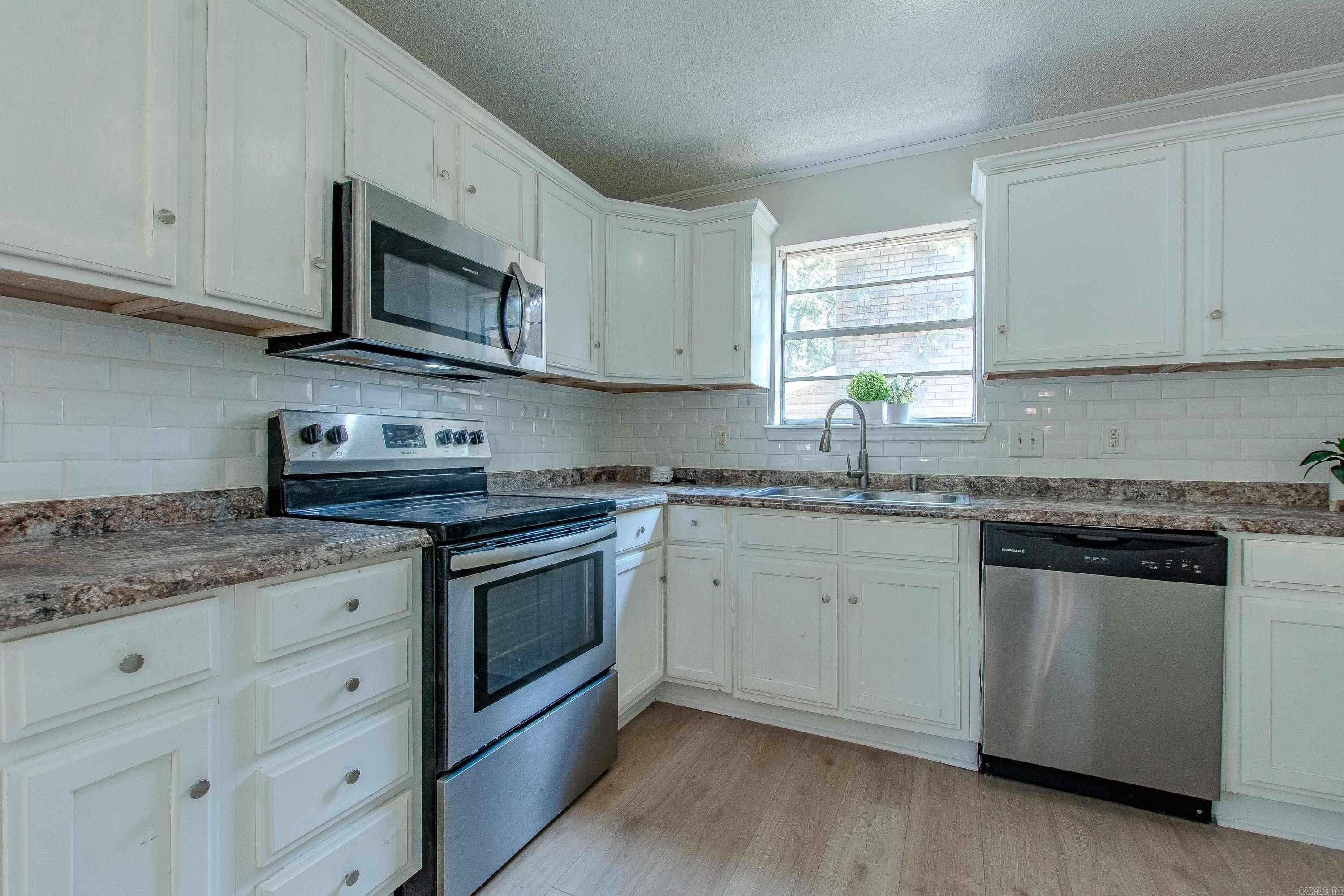 813 Silver Hill Road North Little Rock, AR 72118-2657