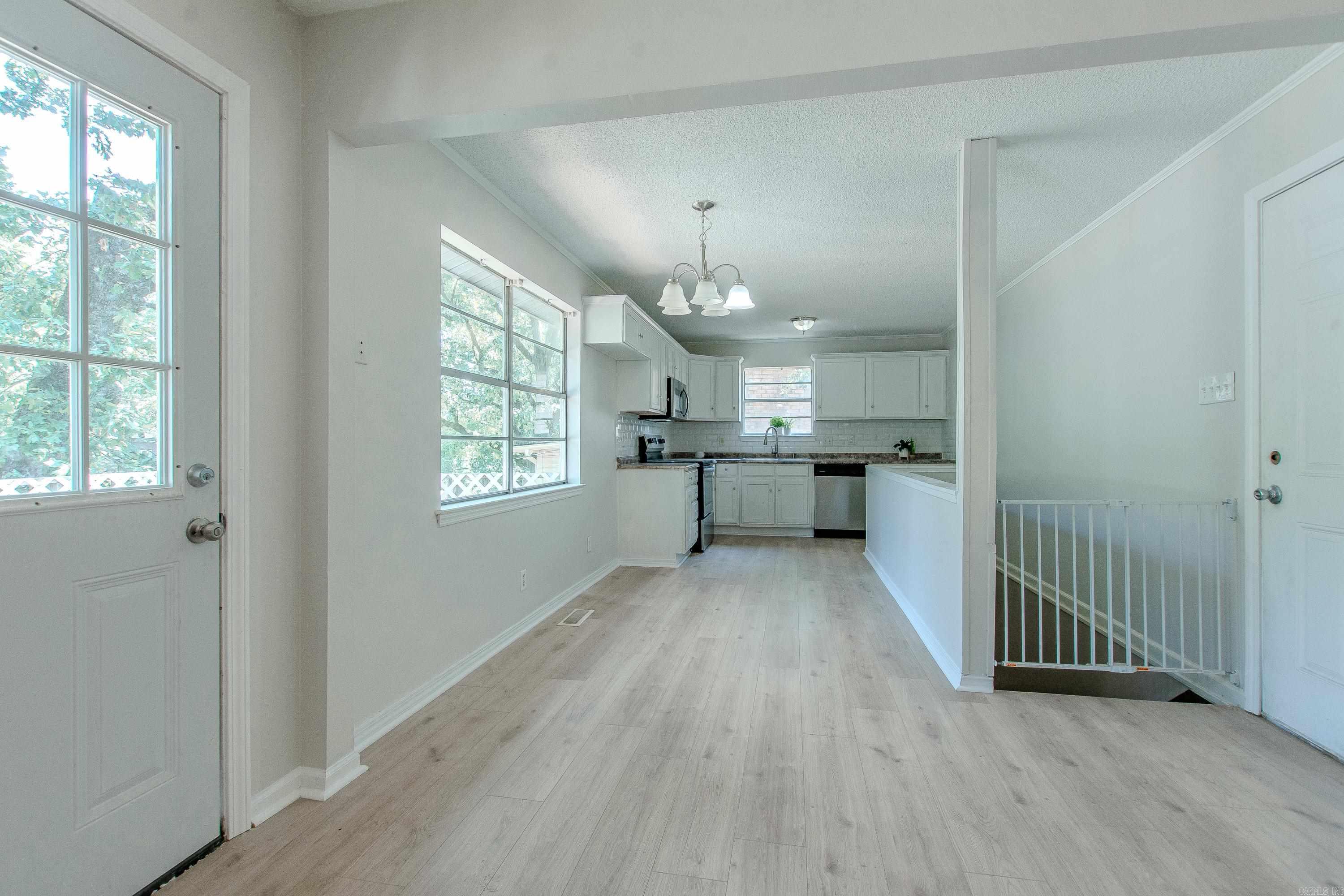 813 Silver Hill Road North Little Rock, AR 72118-2657