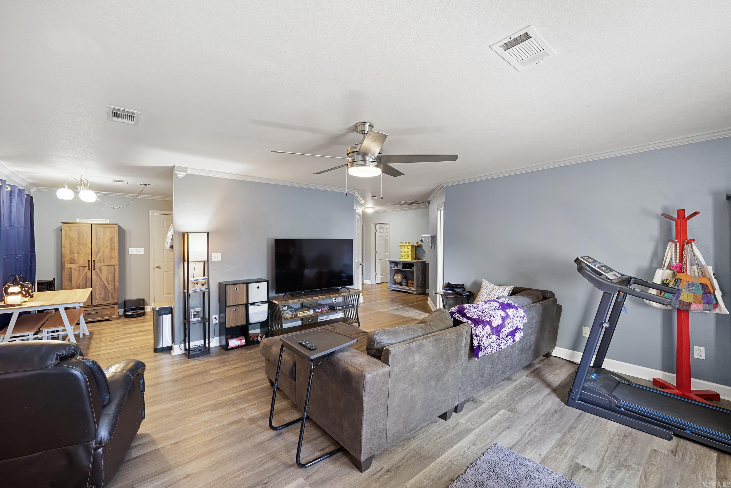304 S Ola  Morrilton, AR
