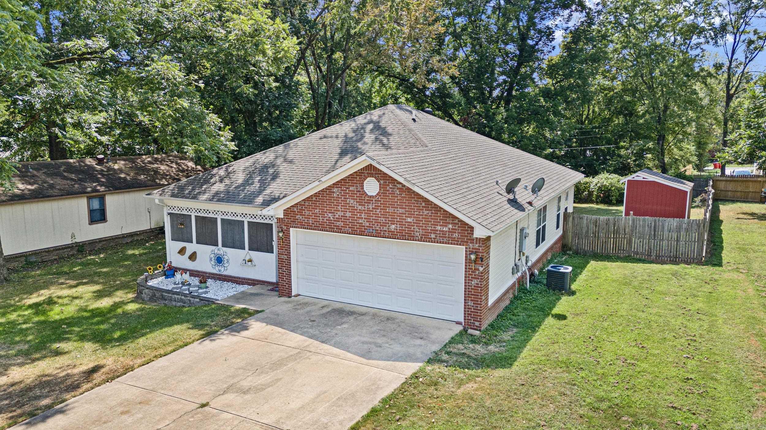 304 S Ola  Morrilton, AR