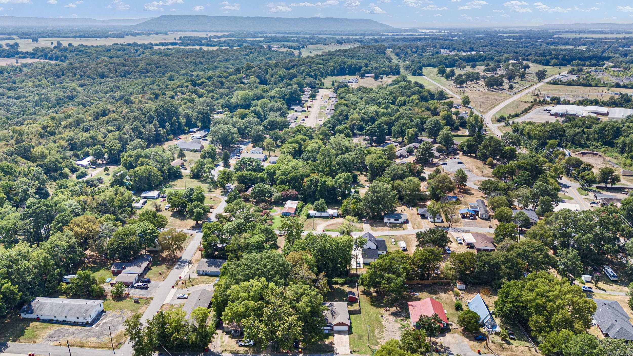304 S Ola  Morrilton, AR